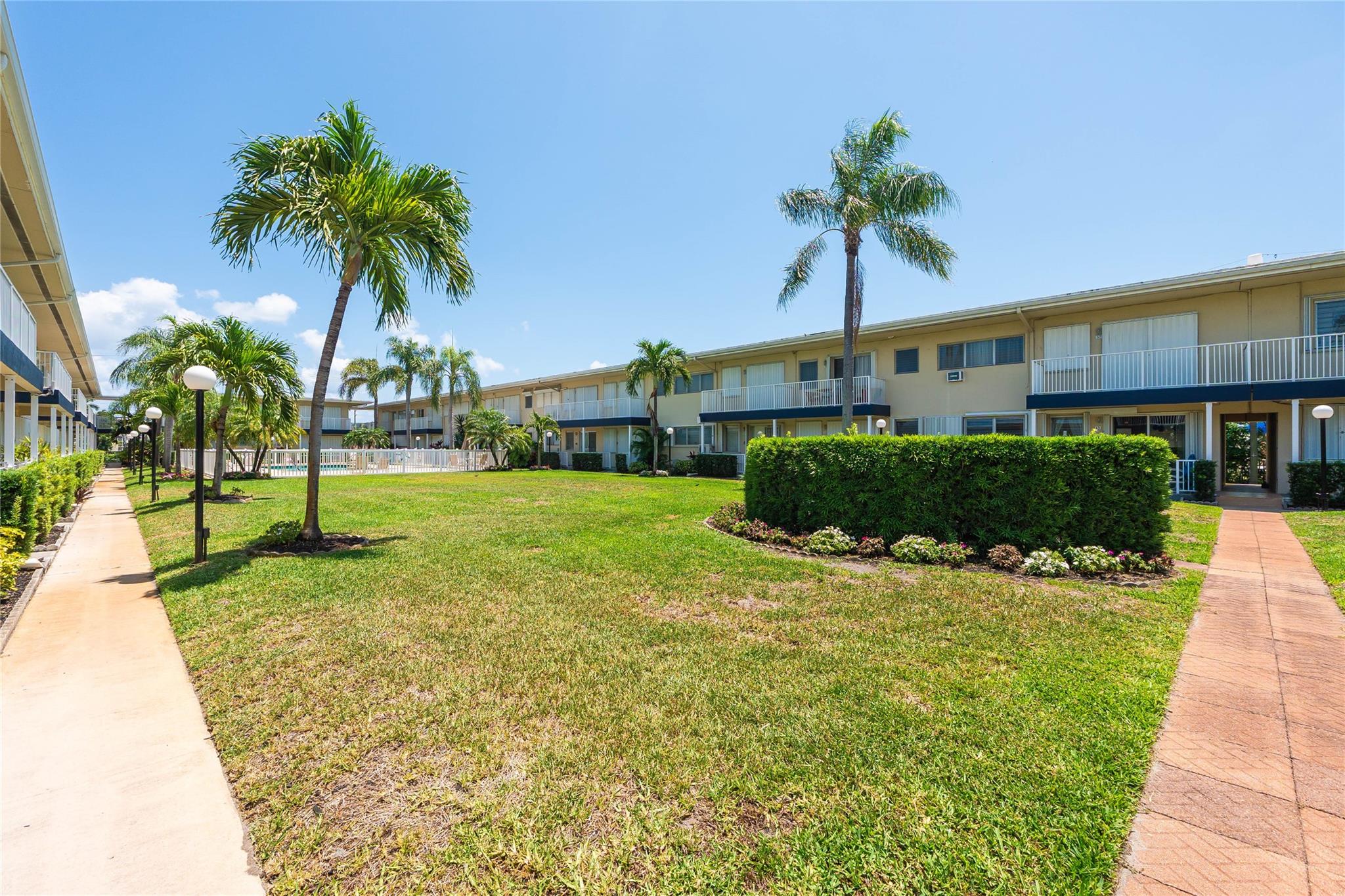 Sunshine Villa - Residential