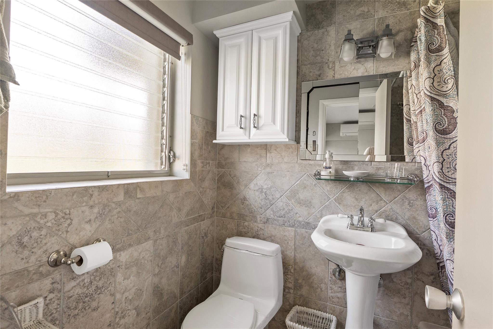 Sunshine Villa - Residential