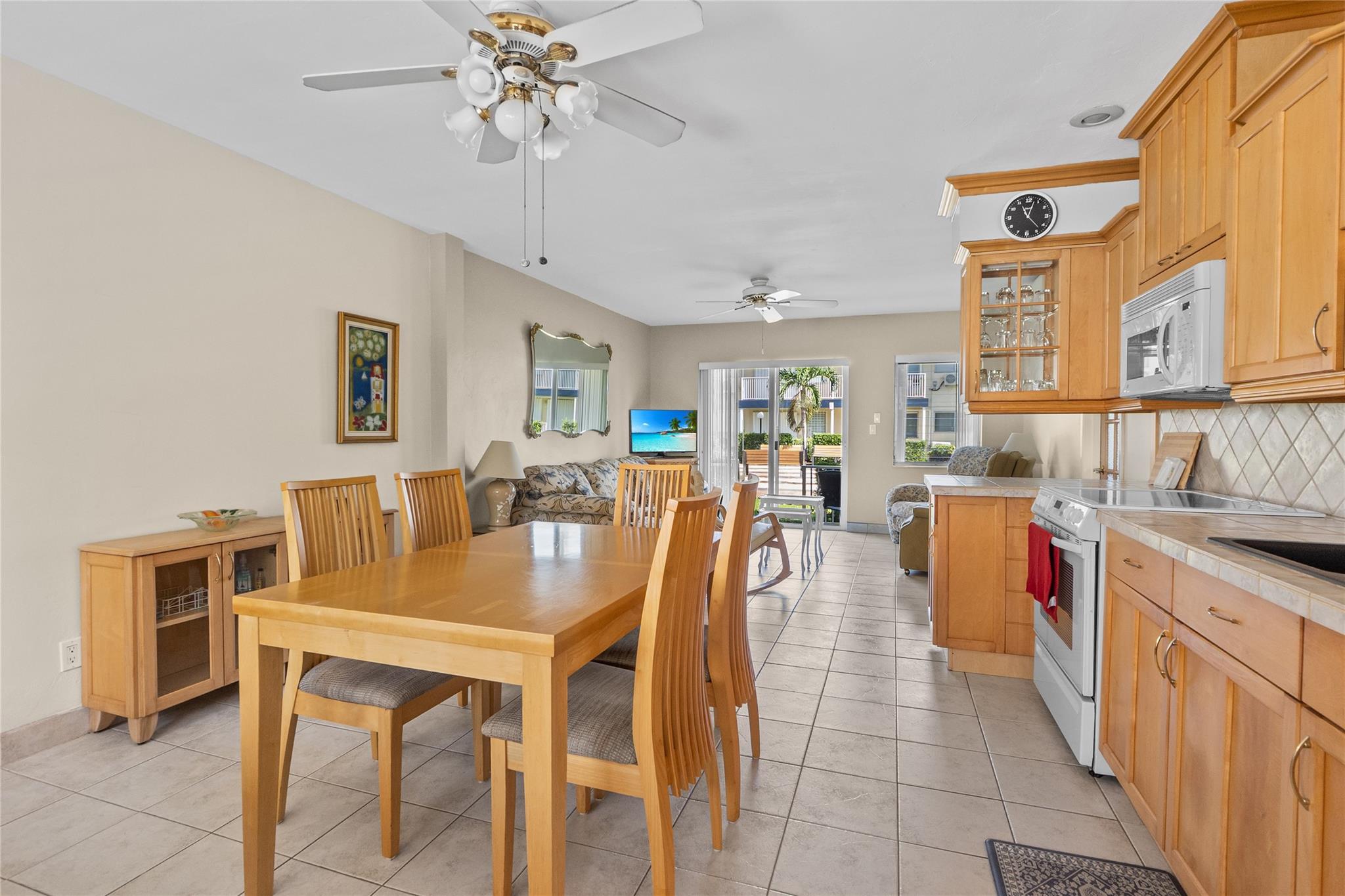 Sunshine Villa - Residential