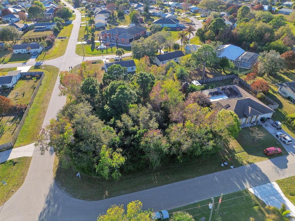 Photo of 1898 SE North Buttonwood Drive, Port Saint Lucie, FL 34952 (MLS # R11162082)