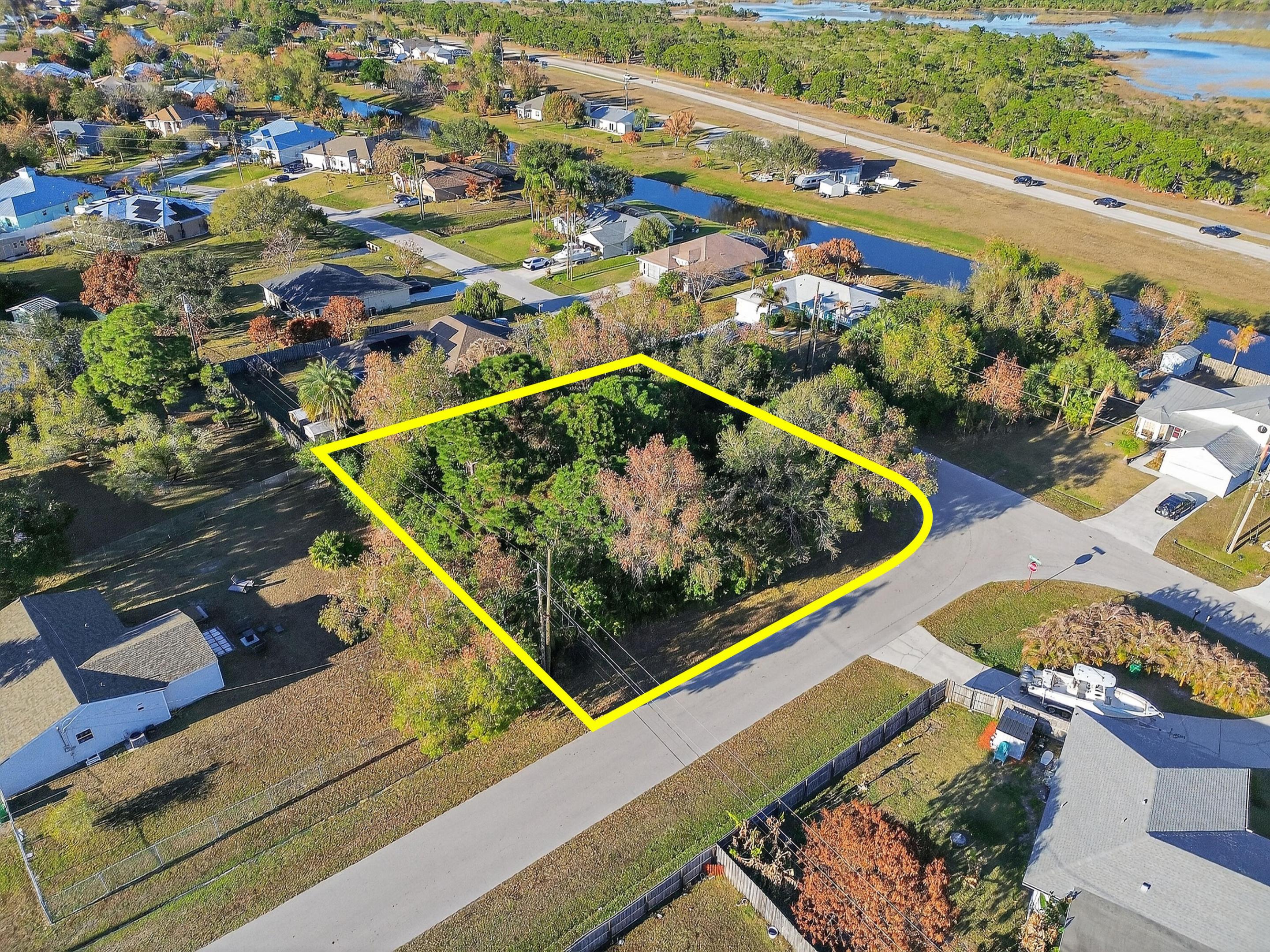 Port St Lucie-Section 40 - Land