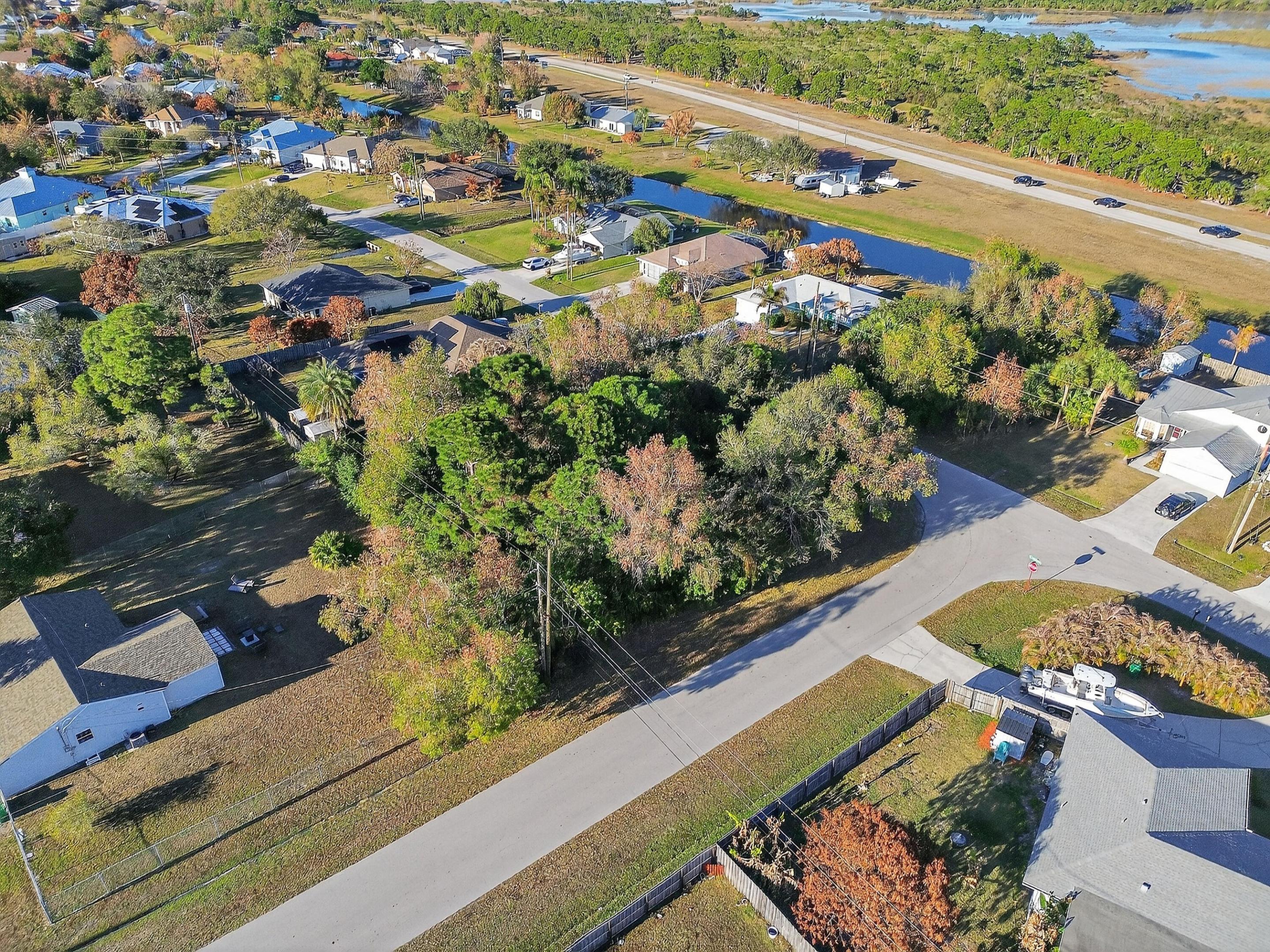 Port St Lucie-Section 40 - Land