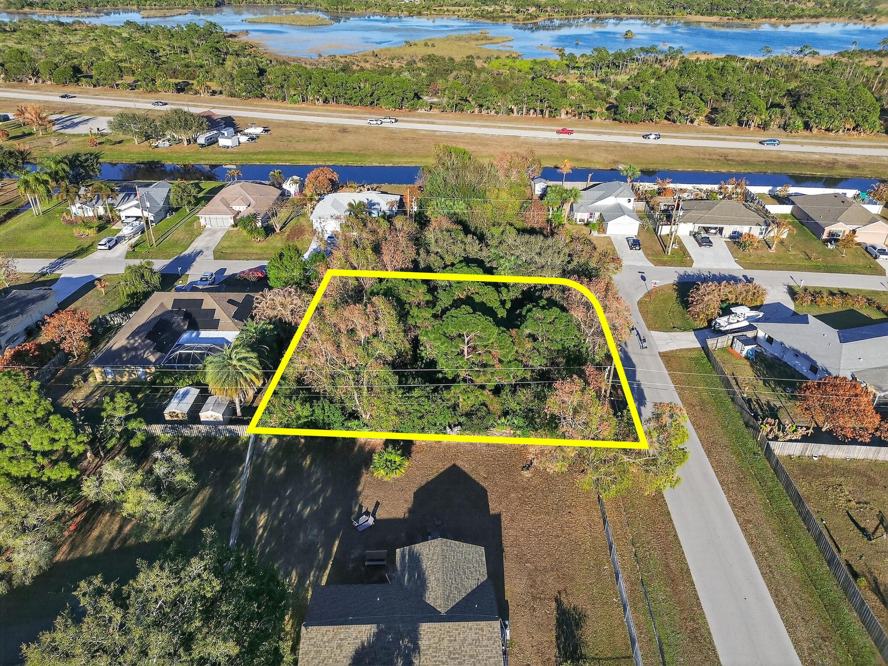 Port St Lucie-Section 40 - Land