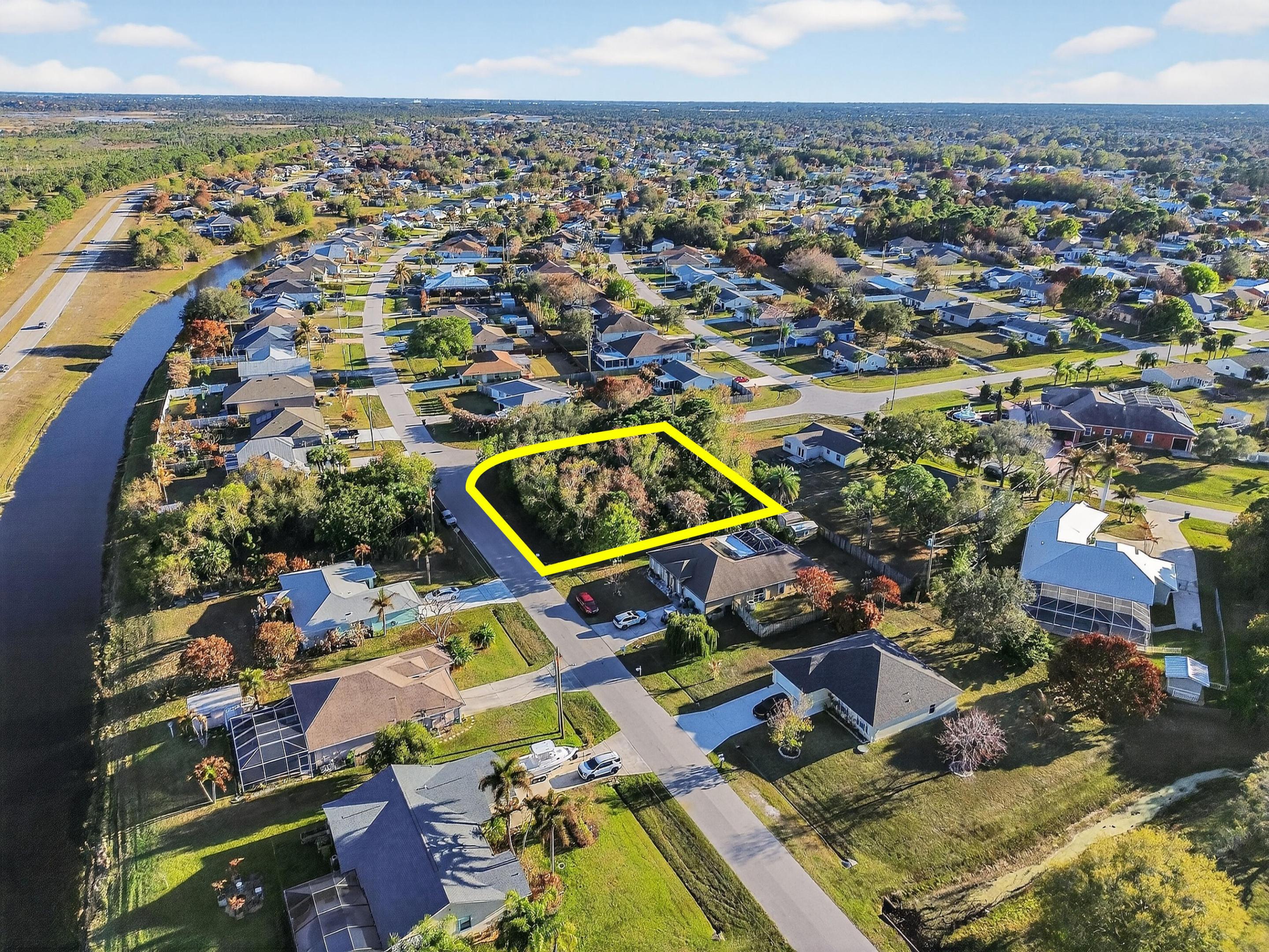 Port St Lucie-Section 40 - Land