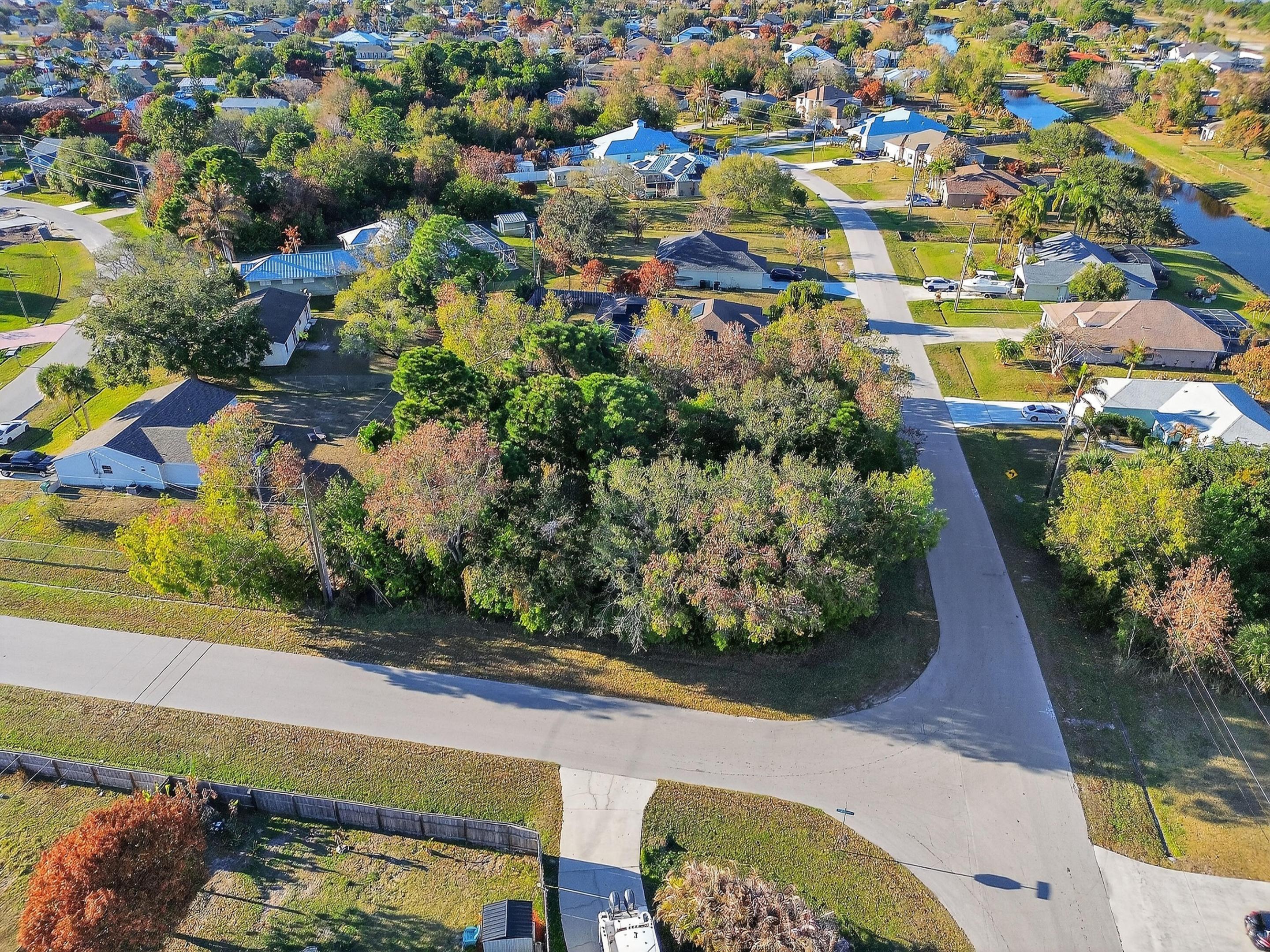 Port St Lucie-Section 40 - Land