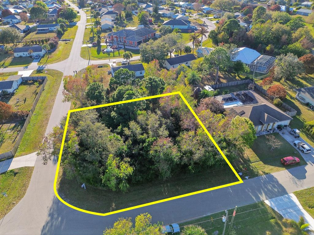 Photo of 1898 SE North Buttonwood Drive, Port Saint Lucie, FL 34952 (MLS # R11162082)