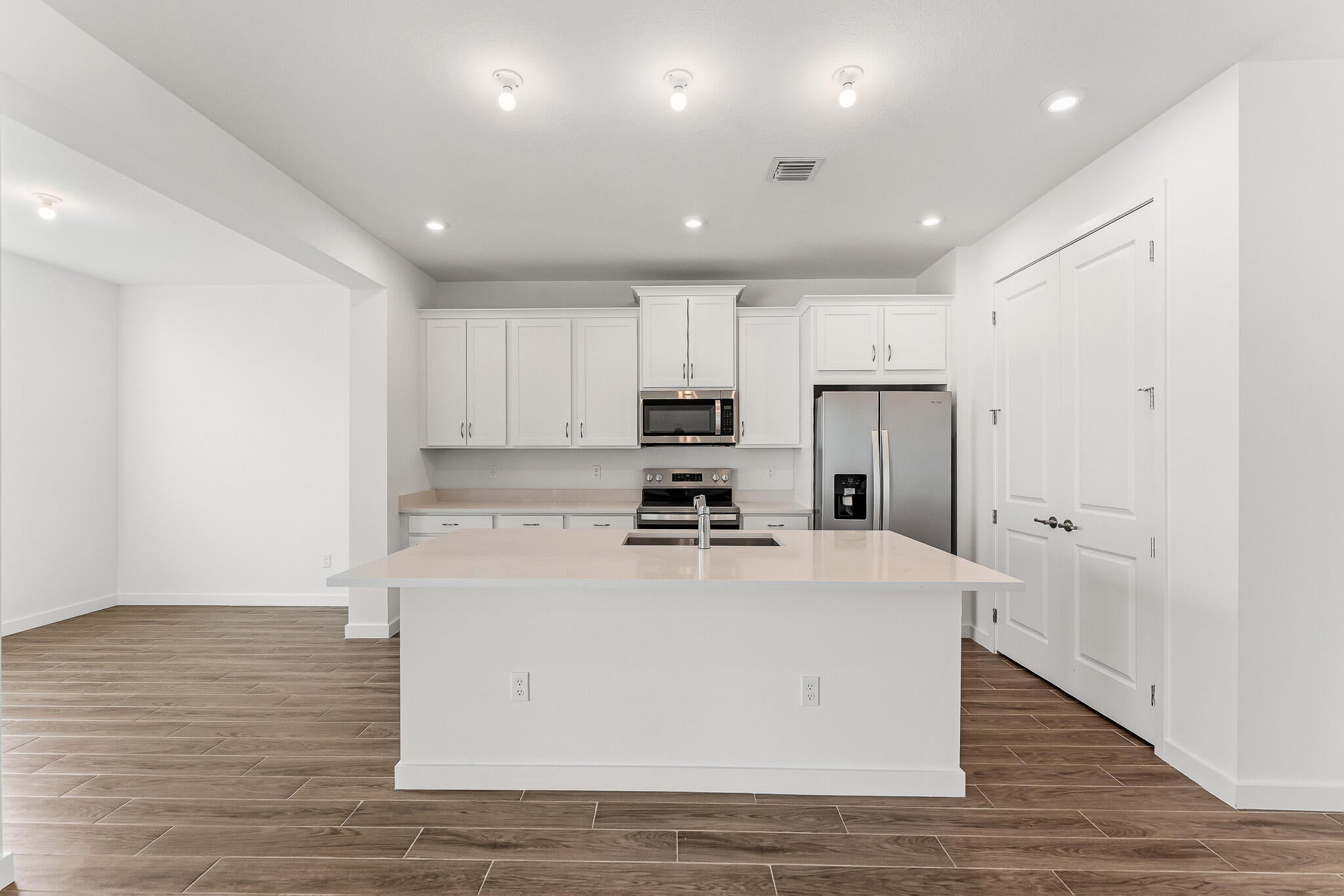 Properties 7284 CLAUDELLE Street