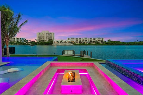 Tiny photo for 19600 Harbor Road S, Jupiter, FL 33469 (MLS # B26089602)