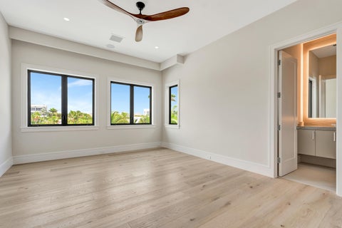 Tiny photo for 19600 Harbor Road S, Jupiter, FL 33469 (MLS # B26089602)