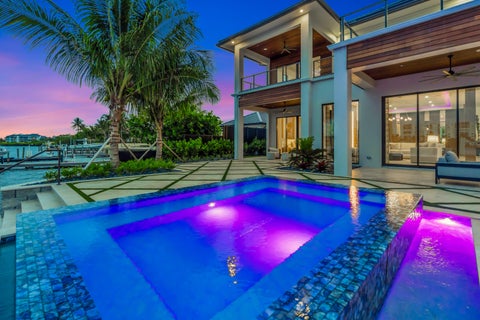 Tiny photo for 19600 Harbor Road S, Jupiter, FL 33469 (MLS # B26089602)