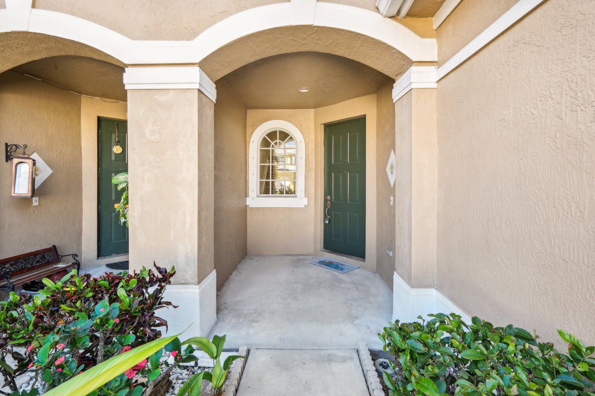 LANTERN KEY - Residential Lease