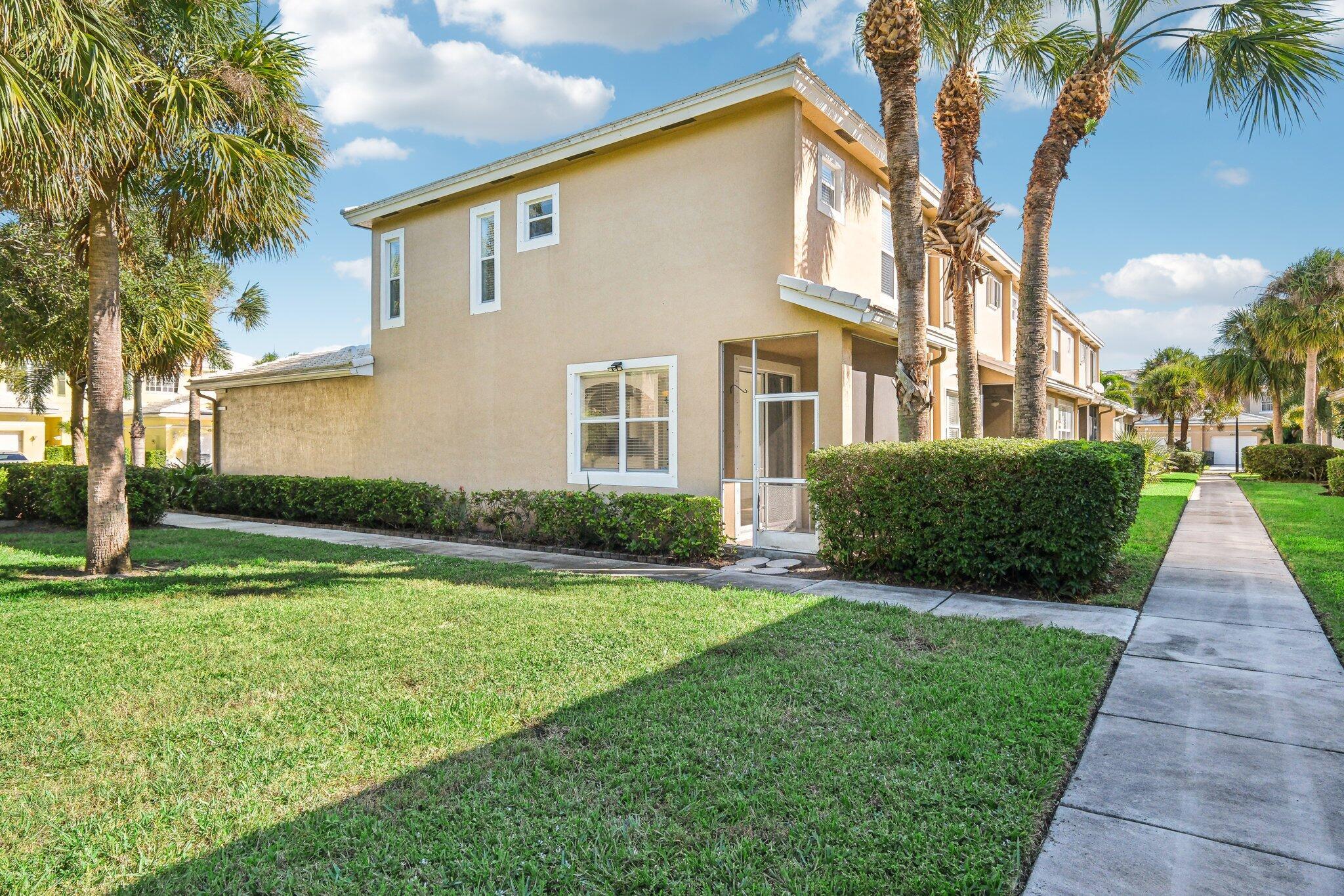 LANTERN KEY - Residential Lease