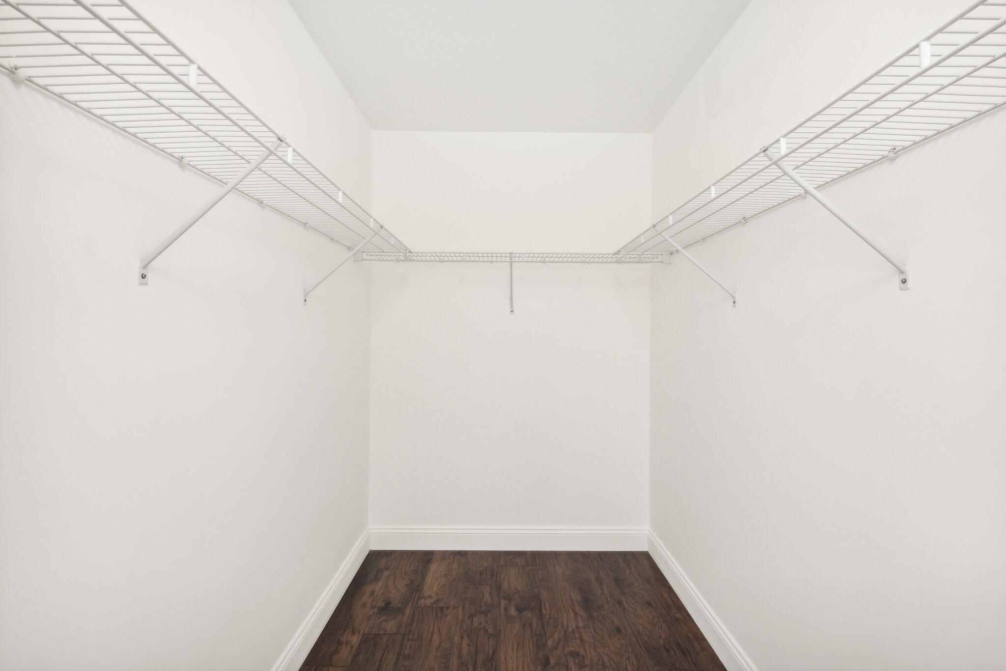 LANTERN KEY - Residential Lease