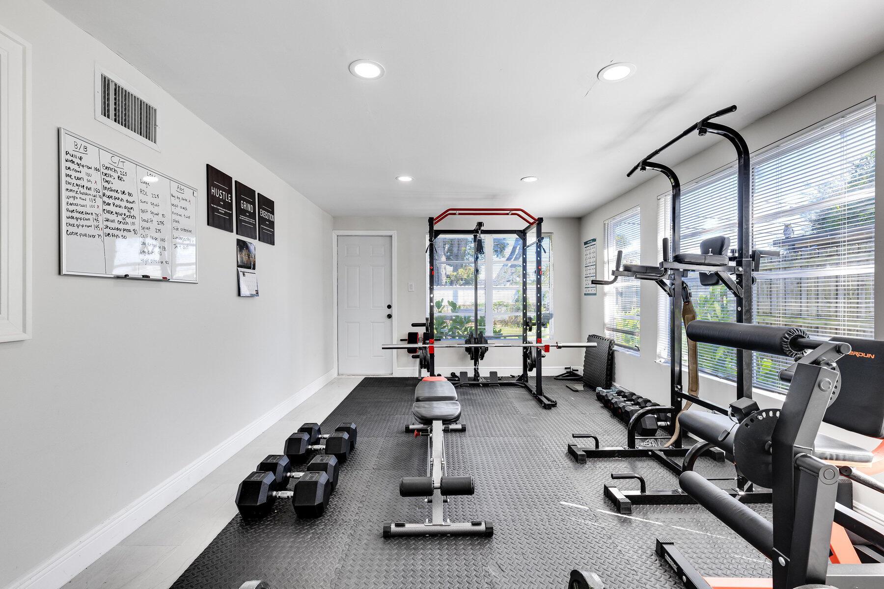 PALM BEACH SQUARE UNIT 4 - Residential