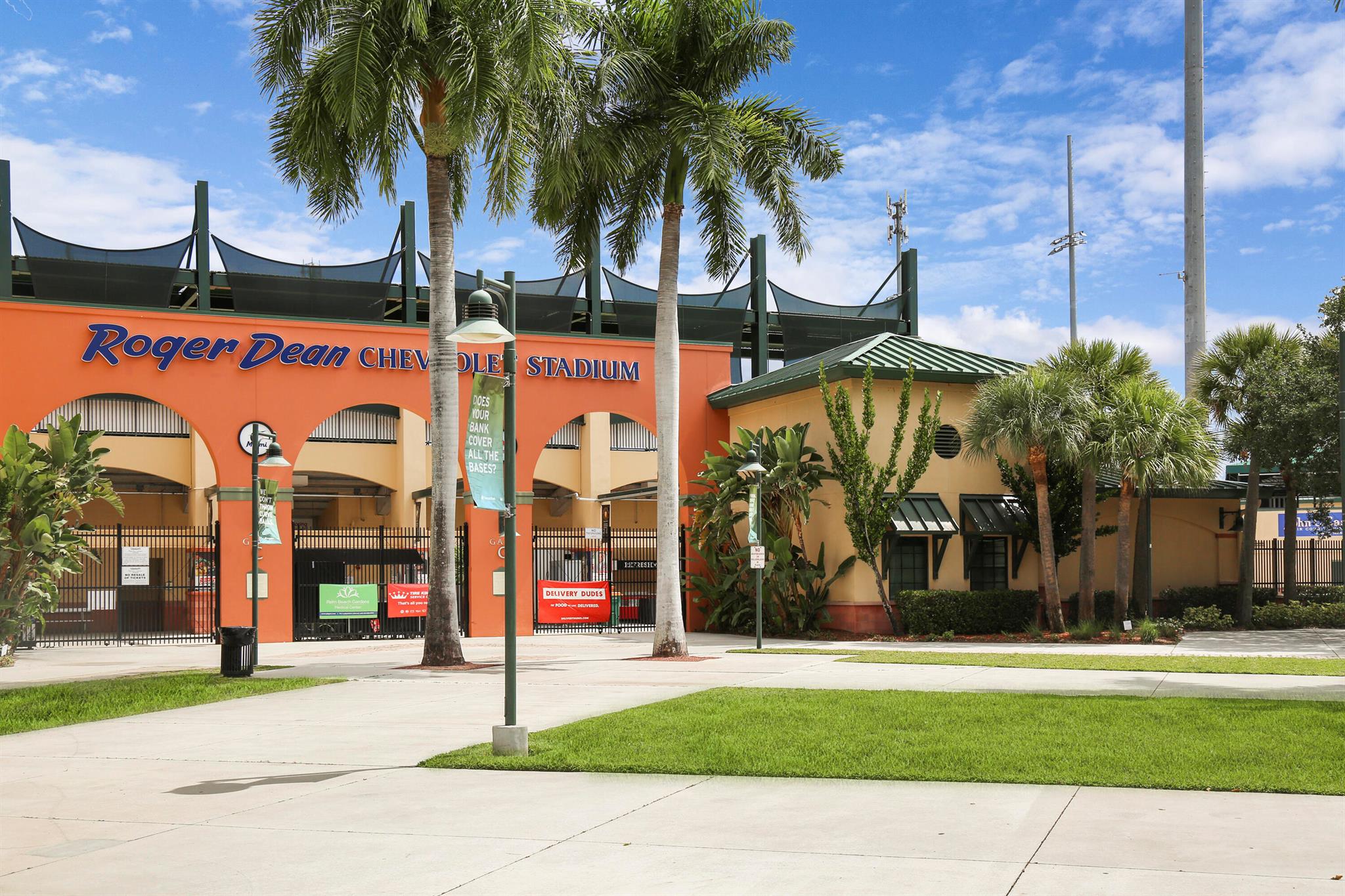 PALM BEACH SQUARE UNIT 4 - Residential