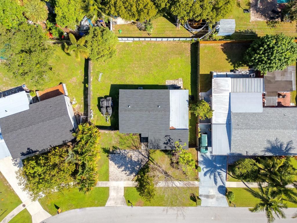 Photo of 9148 Bamboo Drive, Palm Beach Gardens, FL 33410 (MLS # R11134667)