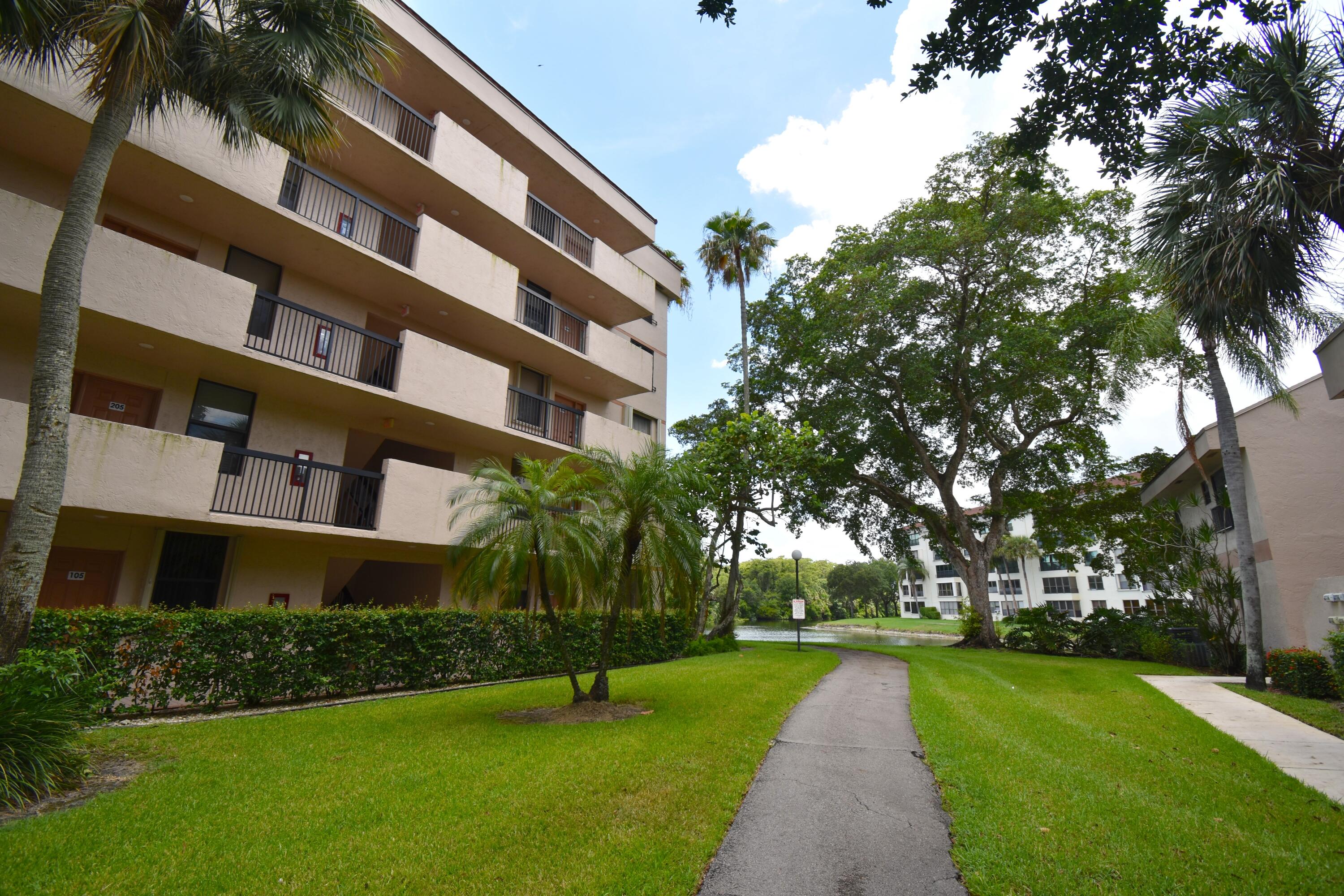 2768 S Carambola Circle S 302, Coconut Creek FL 33066