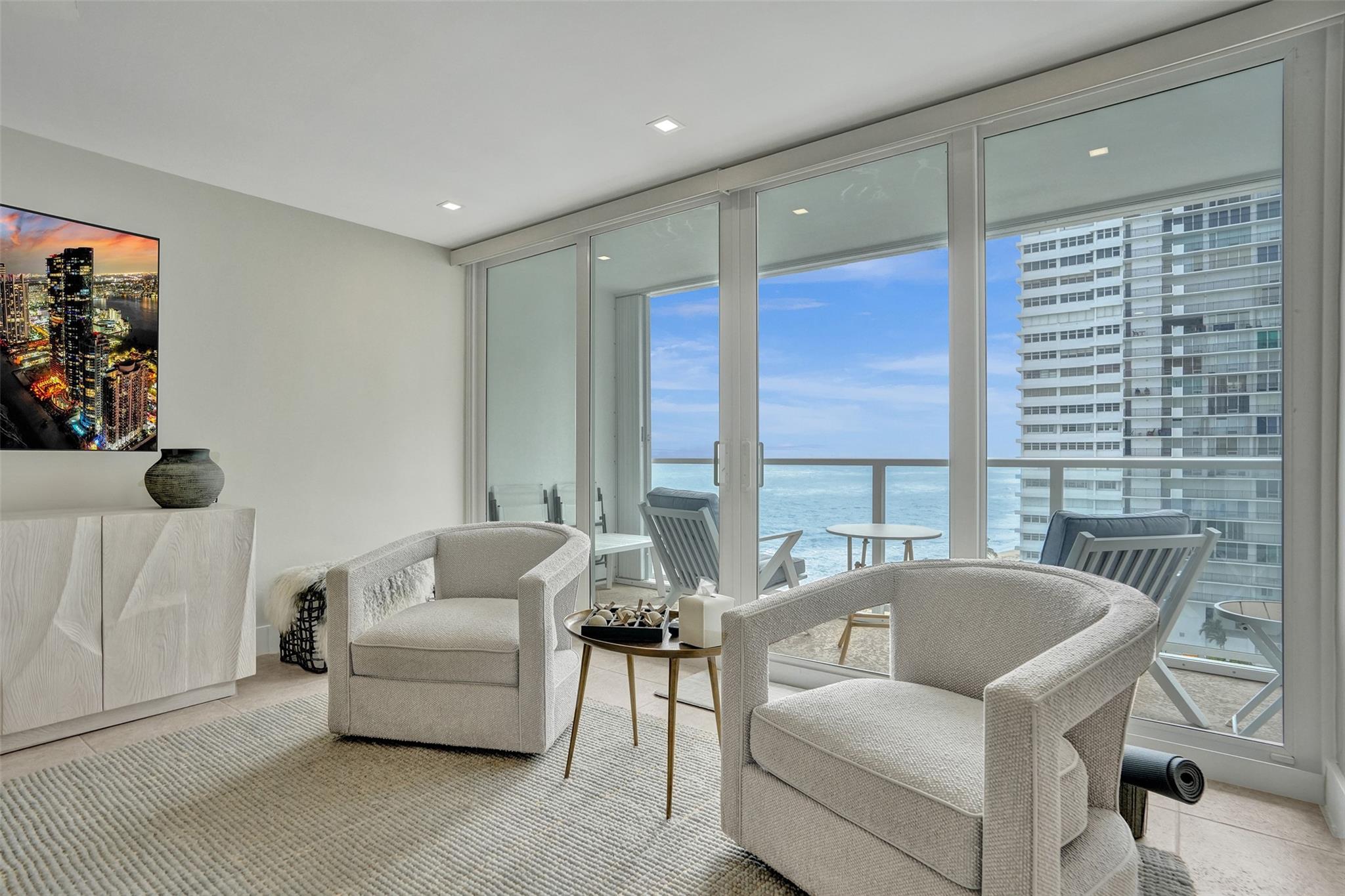 4300 N Ocean Blvd 9M