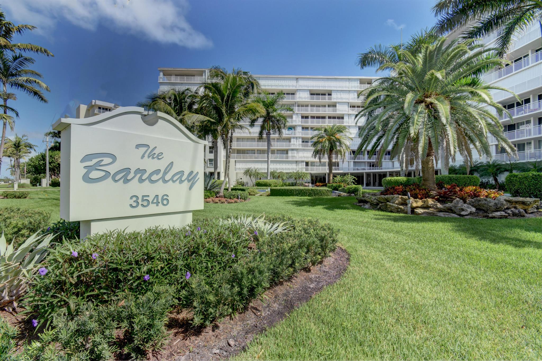 BARCLAY CONDO - Residential