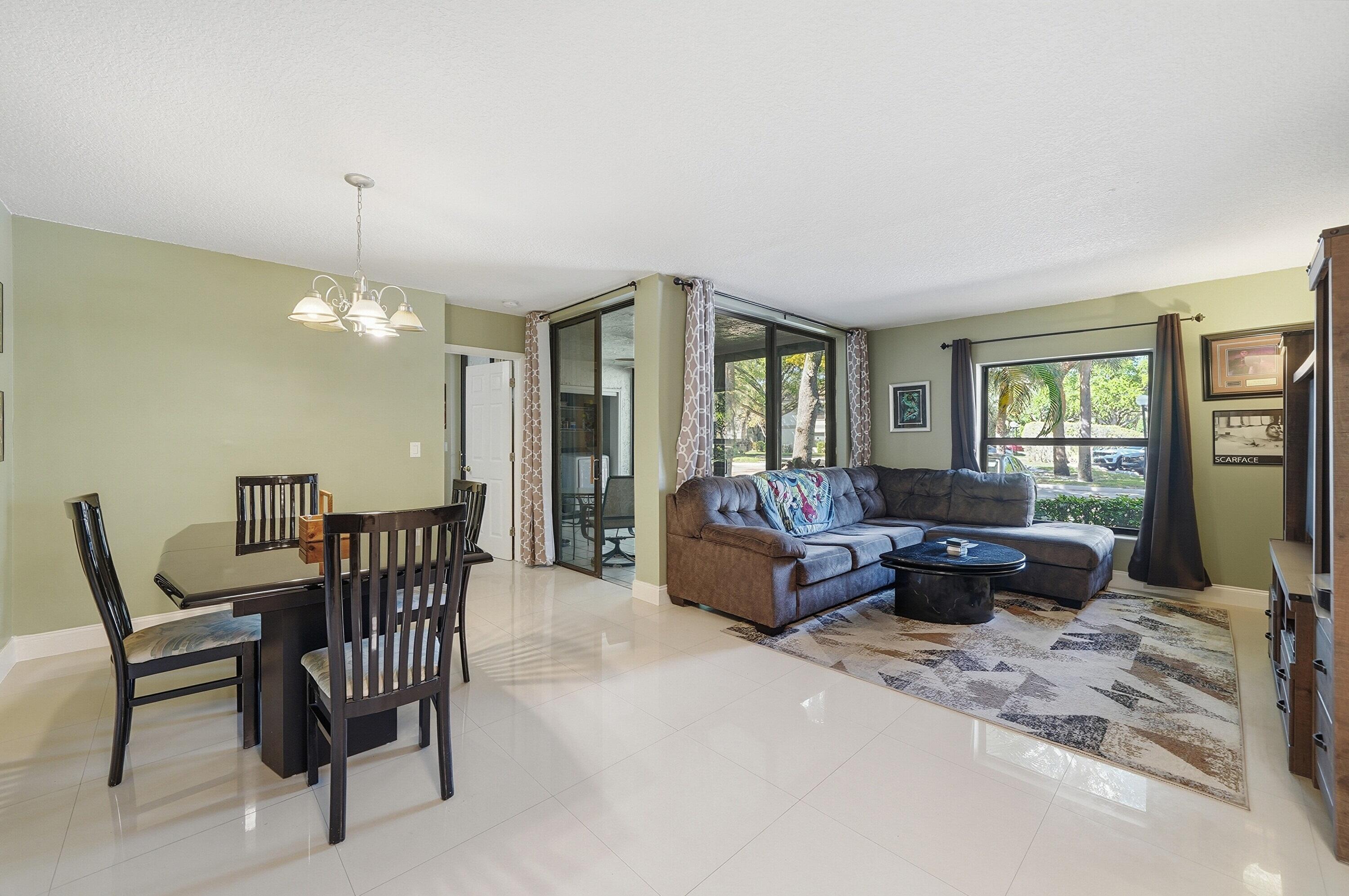 APPLEWOOD VILLAGE IV-D CONDO - Residential