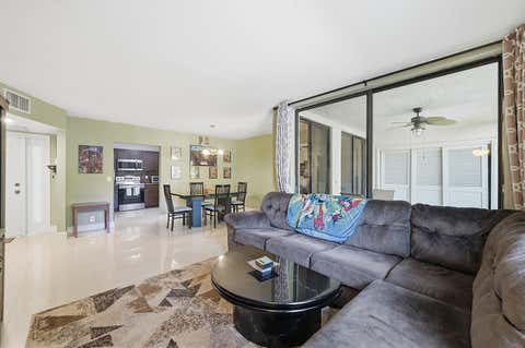 Tiny photo for 2928 Carambola Circle S, Coconut Creek, FL 33066 (MLS # B26008264)