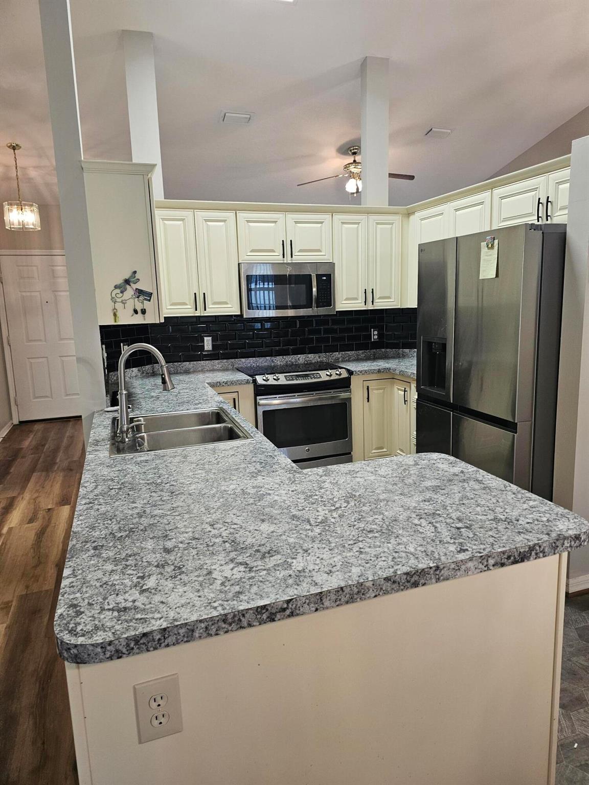 SEBASTIAN HIGHLANDS UNIT - Residential