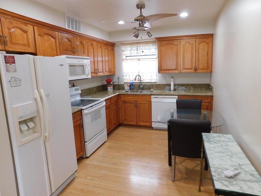 Photo of 565 Piedmont L, Delray Beach, FL 33484 (MLS # B26062442)