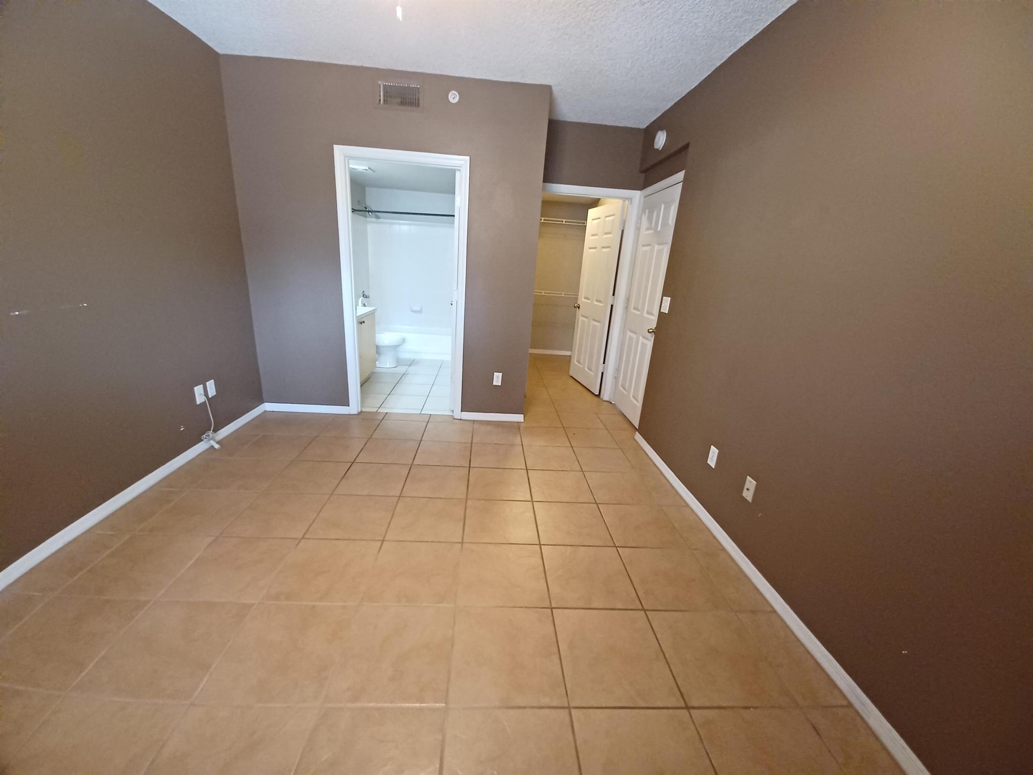 CONDOS AT COURTNEY PARK - Residential Lease