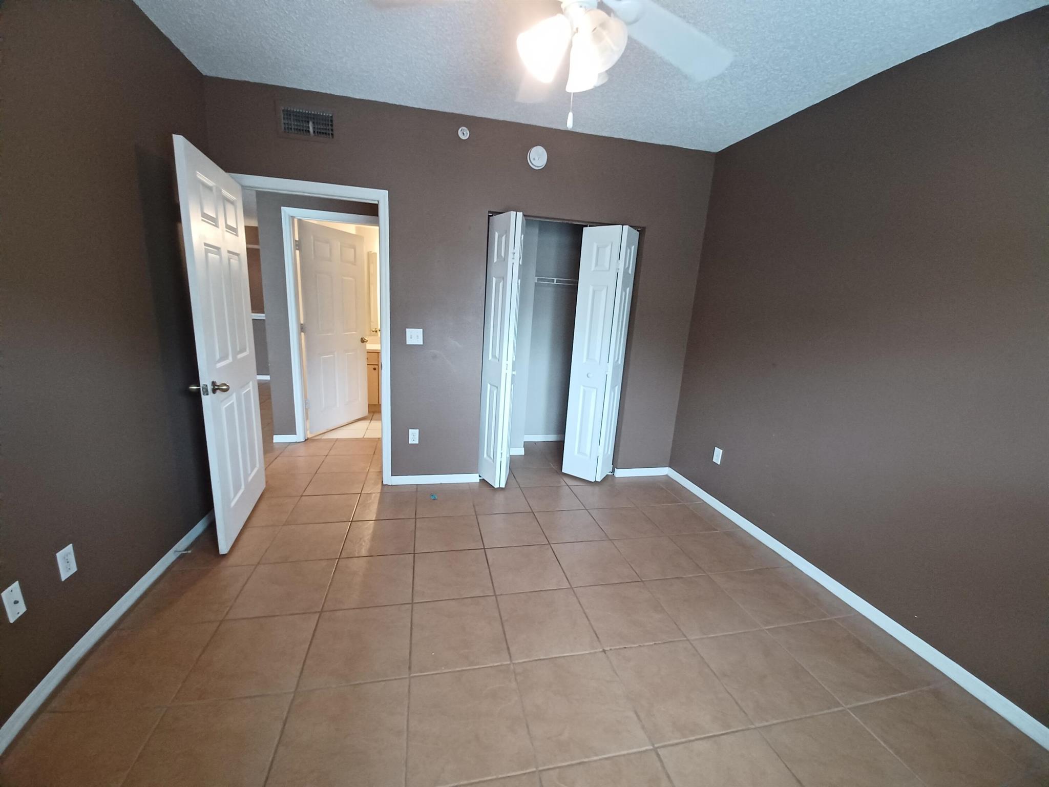 CONDOS AT COURTNEY PARK - Residential Lease