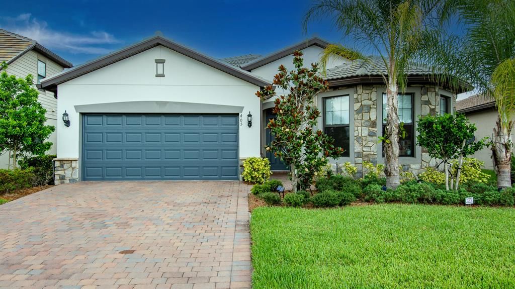 Photo of 405 SE Bancroft Court Ct, Port Saint Lucie, FL 34984 (MLS # R10813016)