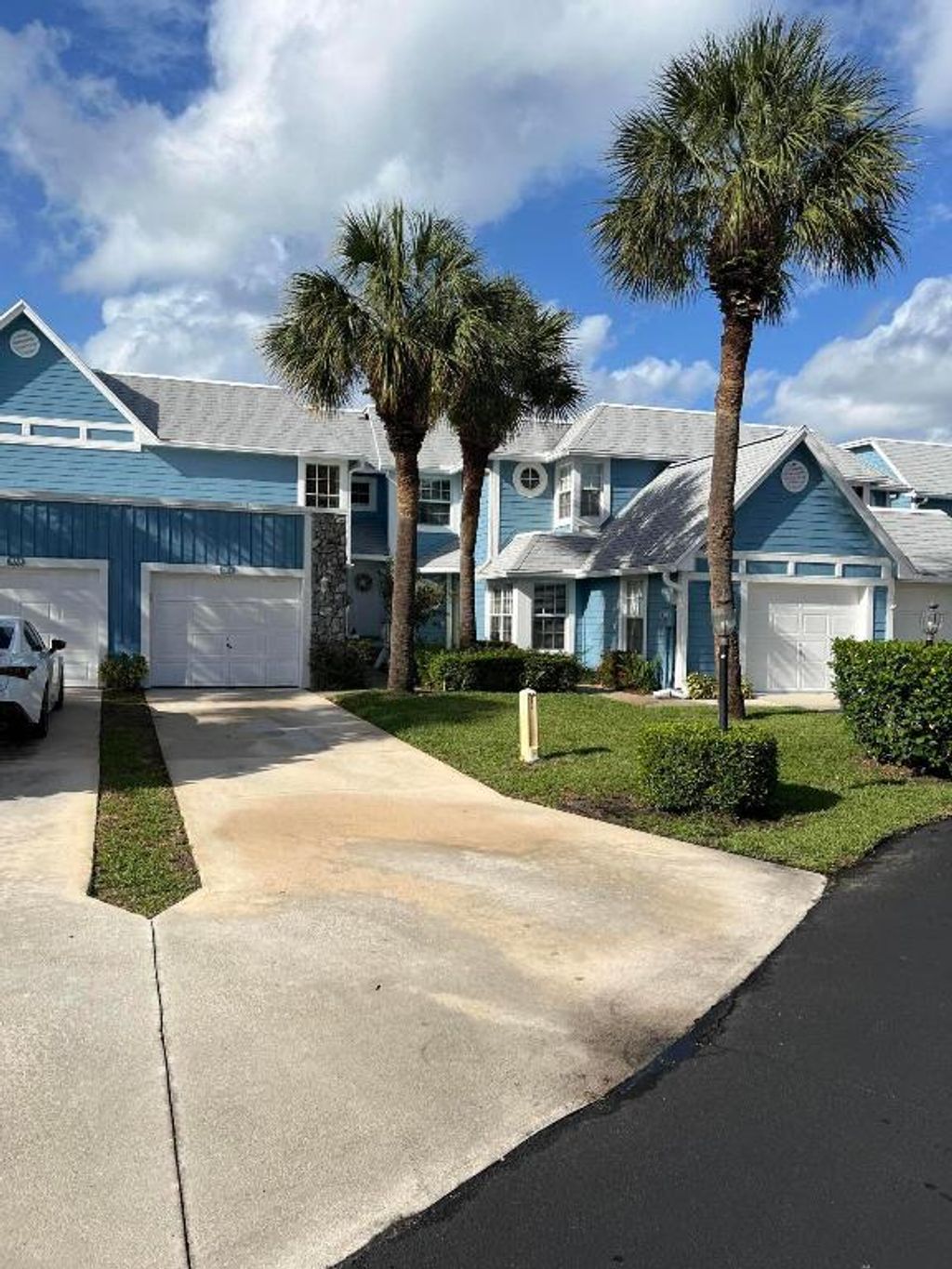 Photo of 809 Ocean Dunes Circle, Jupiter, FL 33477 (MLS # R11075487)