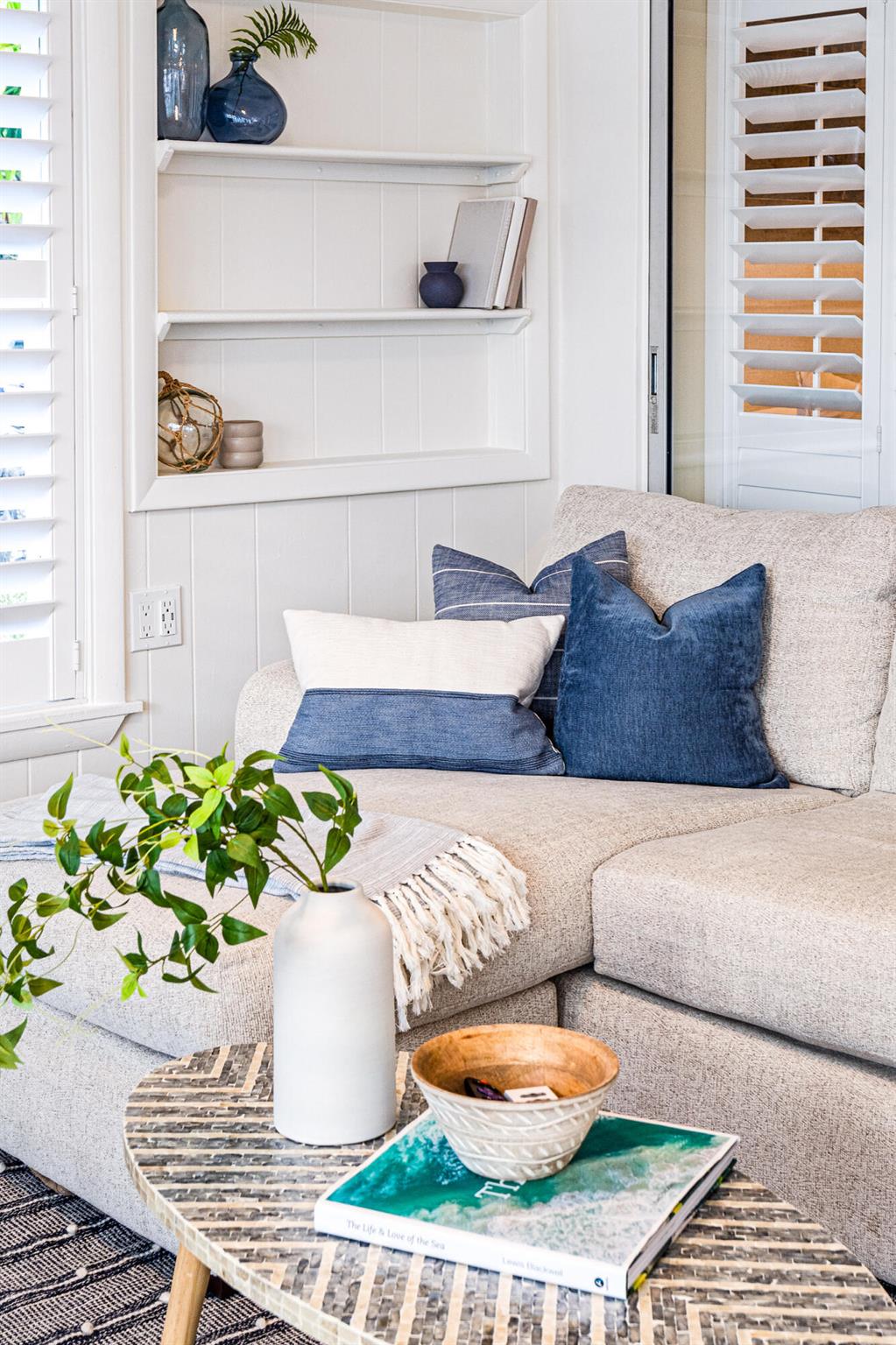 ISLAND ESTATES - Residential