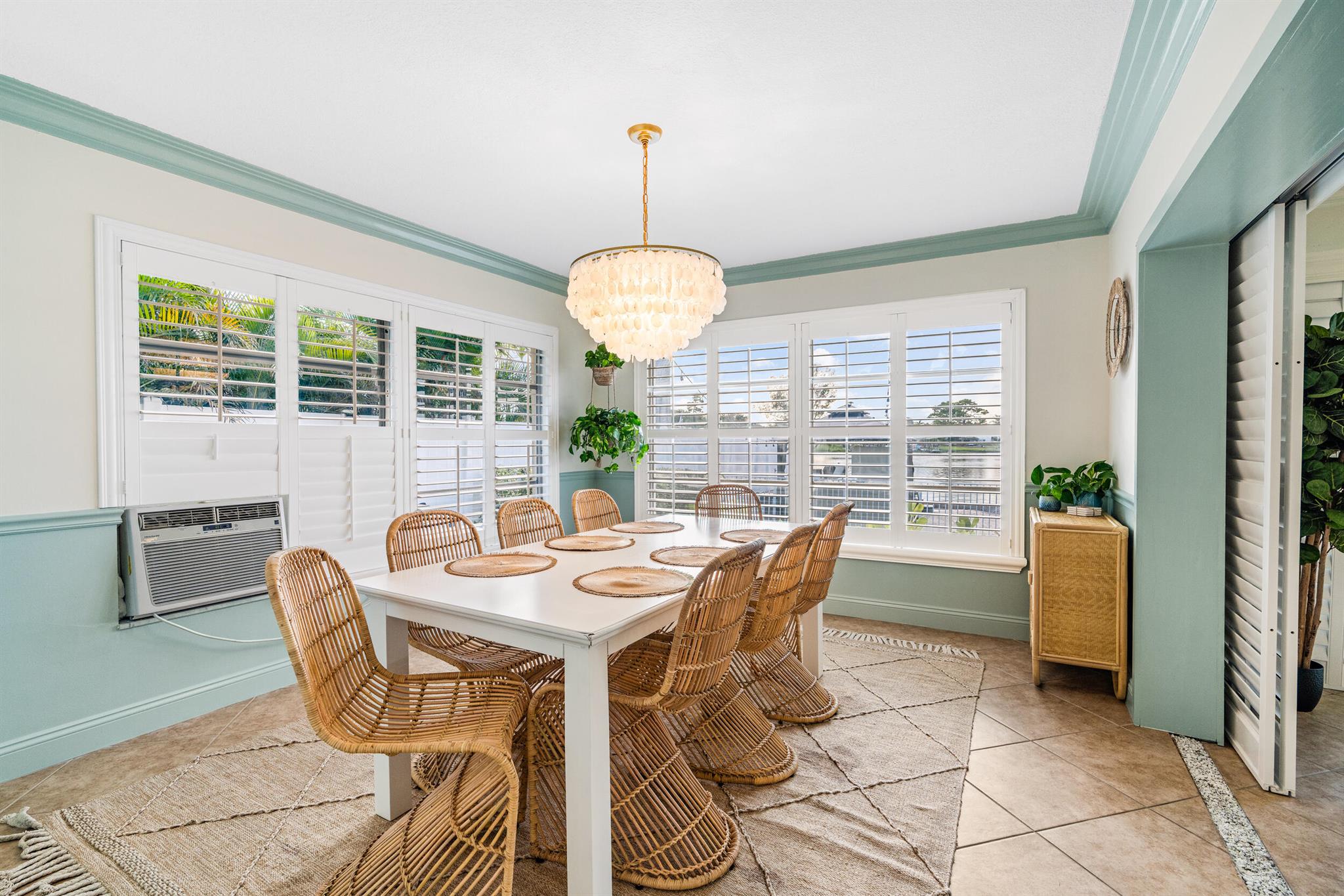 ISLAND ESTATES - Residential