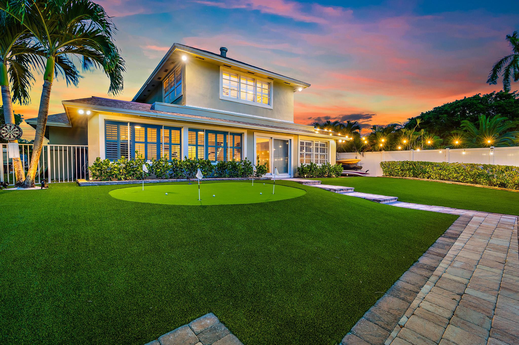 ISLAND ESTATES - Residential