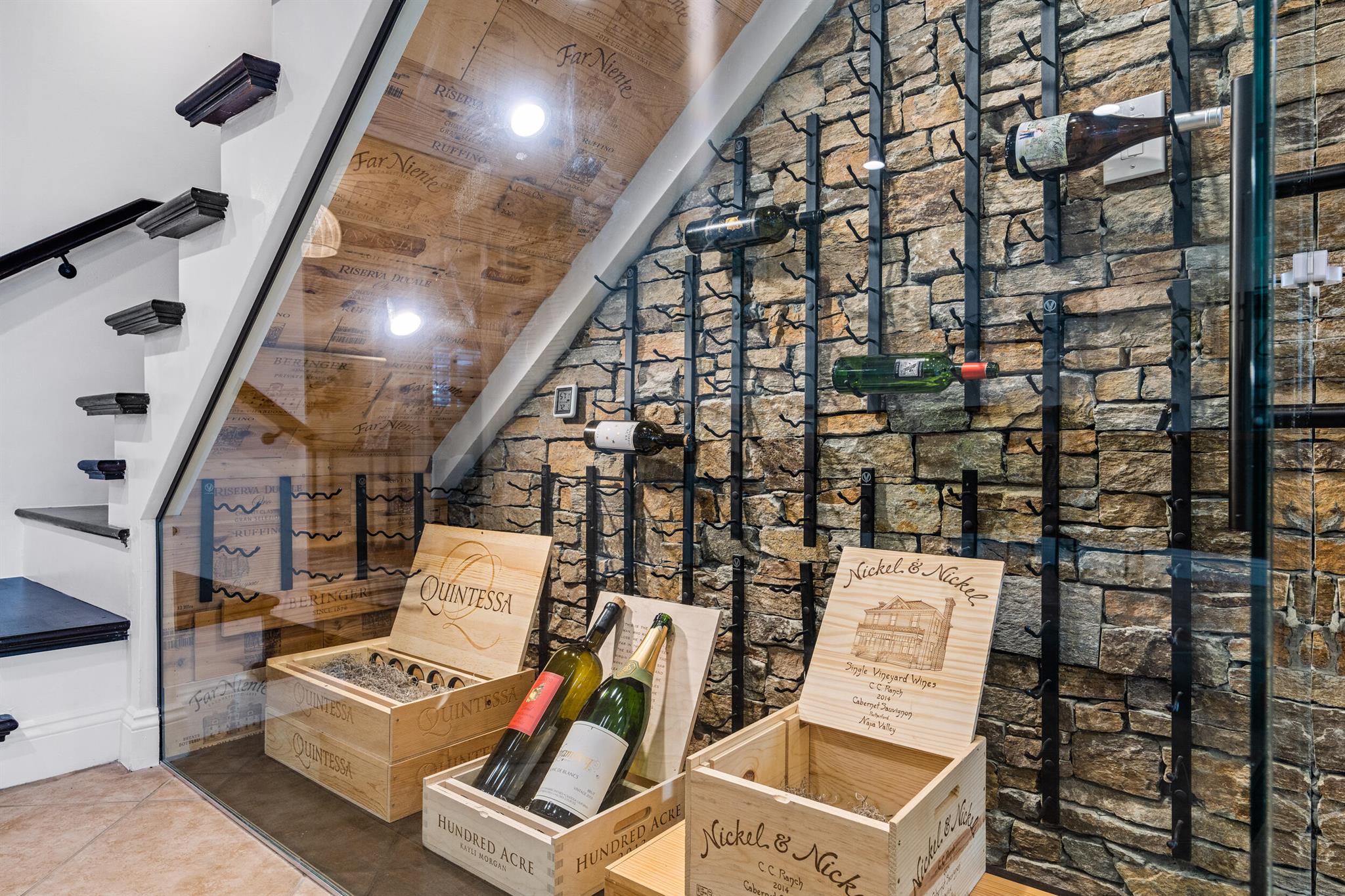 ISLAND ESTATES - Residential