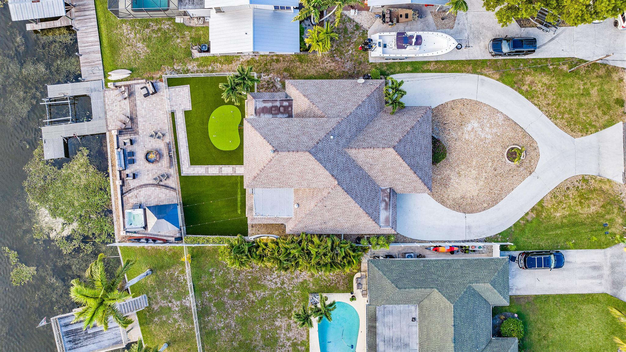 ISLAND ESTATES - Residential