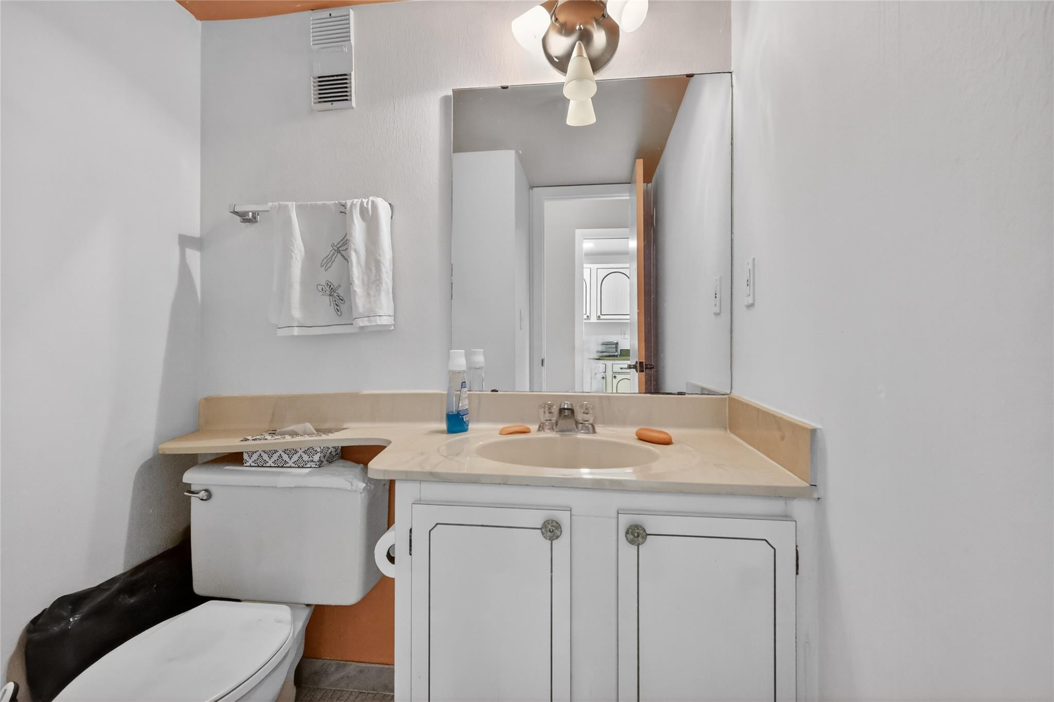 HOLLYBROOK GOLF & TENNIS - Residential