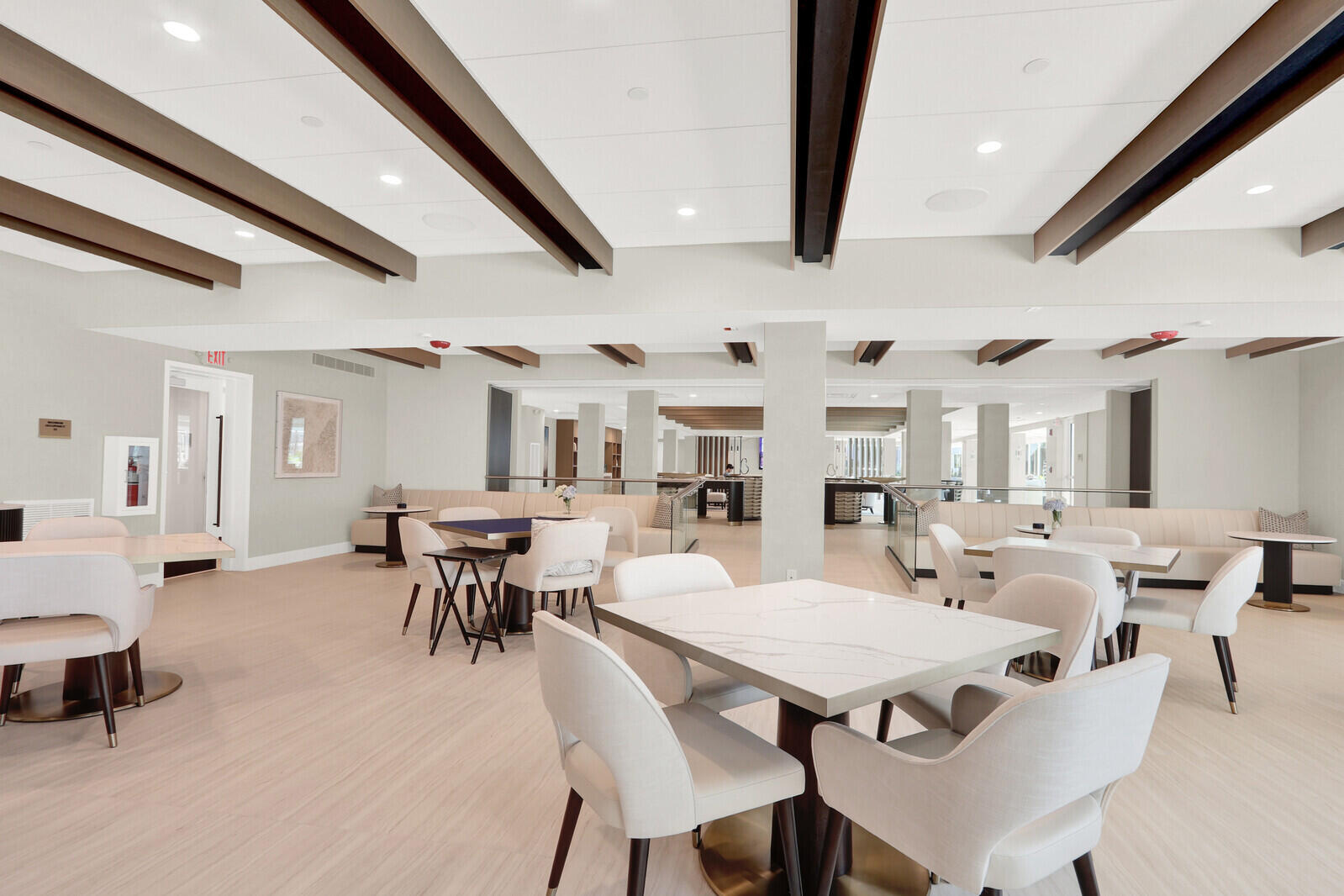 YACHT & RACQUET CLUB OF BOCA RATON CONDO - Residential