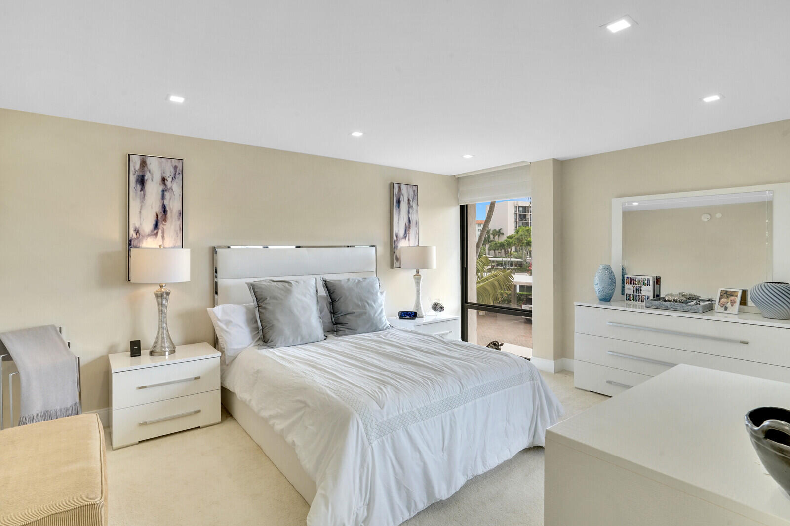 YACHT & RACQUET CLUB OF BOCA RATON CONDO - Residential