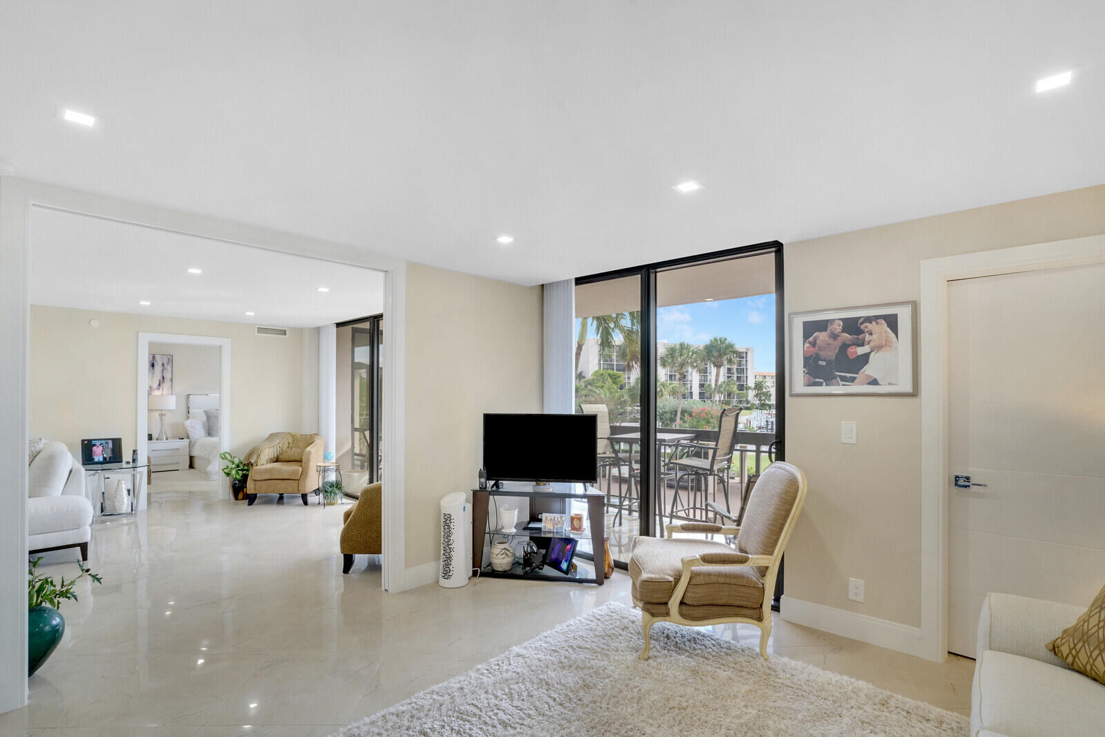 YACHT & RACQUET CLUB OF BOCA RATON CONDO - Residential