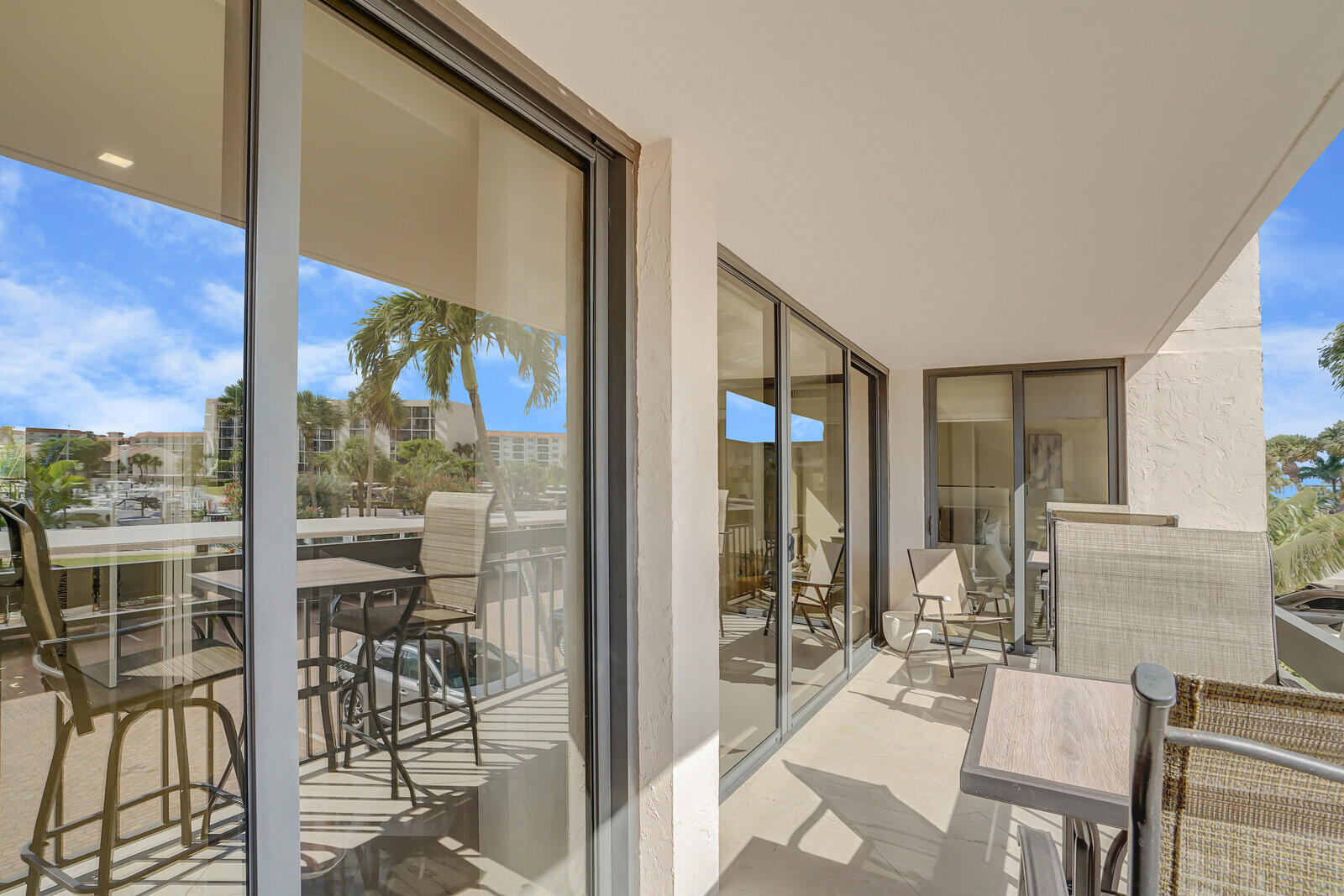 YACHT & RACQUET CLUB OF BOCA RATON CONDO - Residential