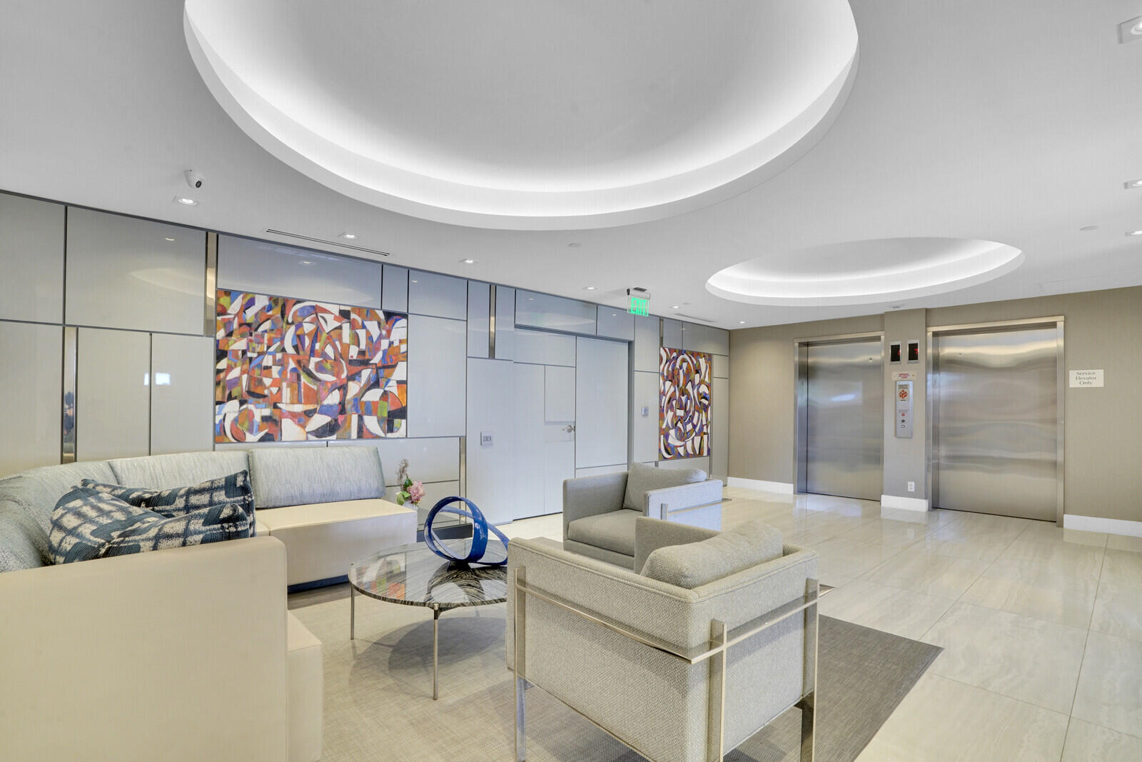 YACHT & RACQUET CLUB OF BOCA RATON CONDO - Residential