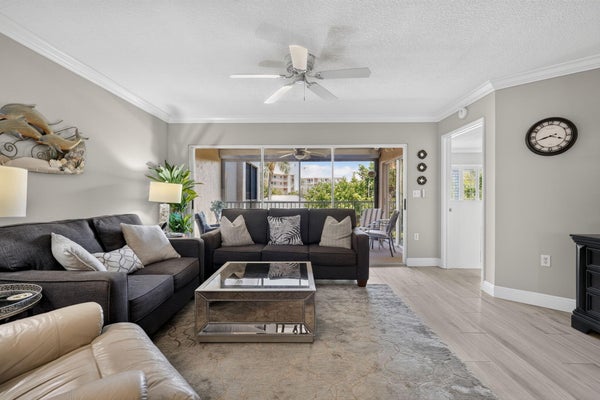 275 PALM AVE APT D203, JUPITER, FL 33477 - Image c8c90a01771ef559e2a0d3d6bb7b680b/3657683901