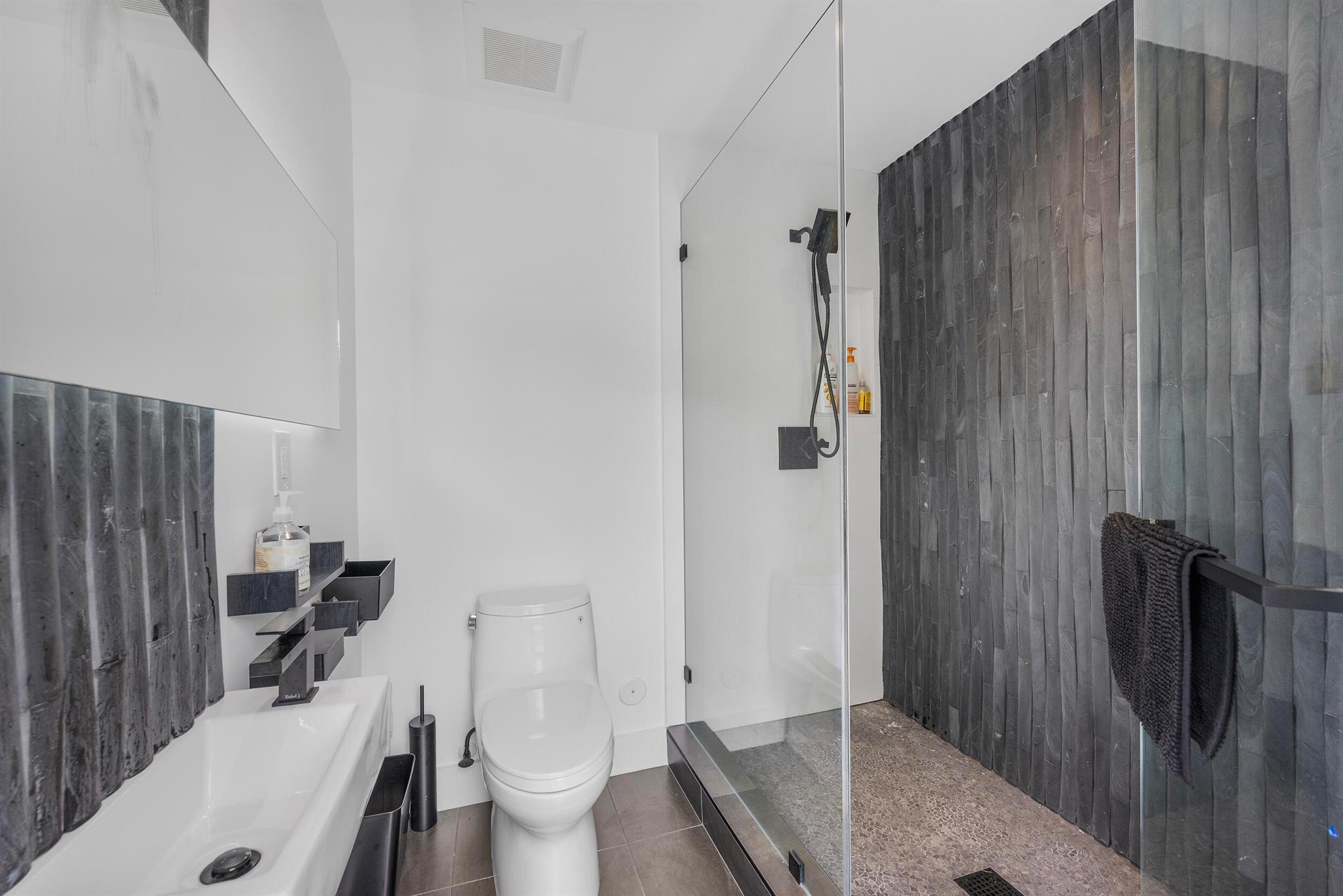 DEL MAR VILLAGE - Residential