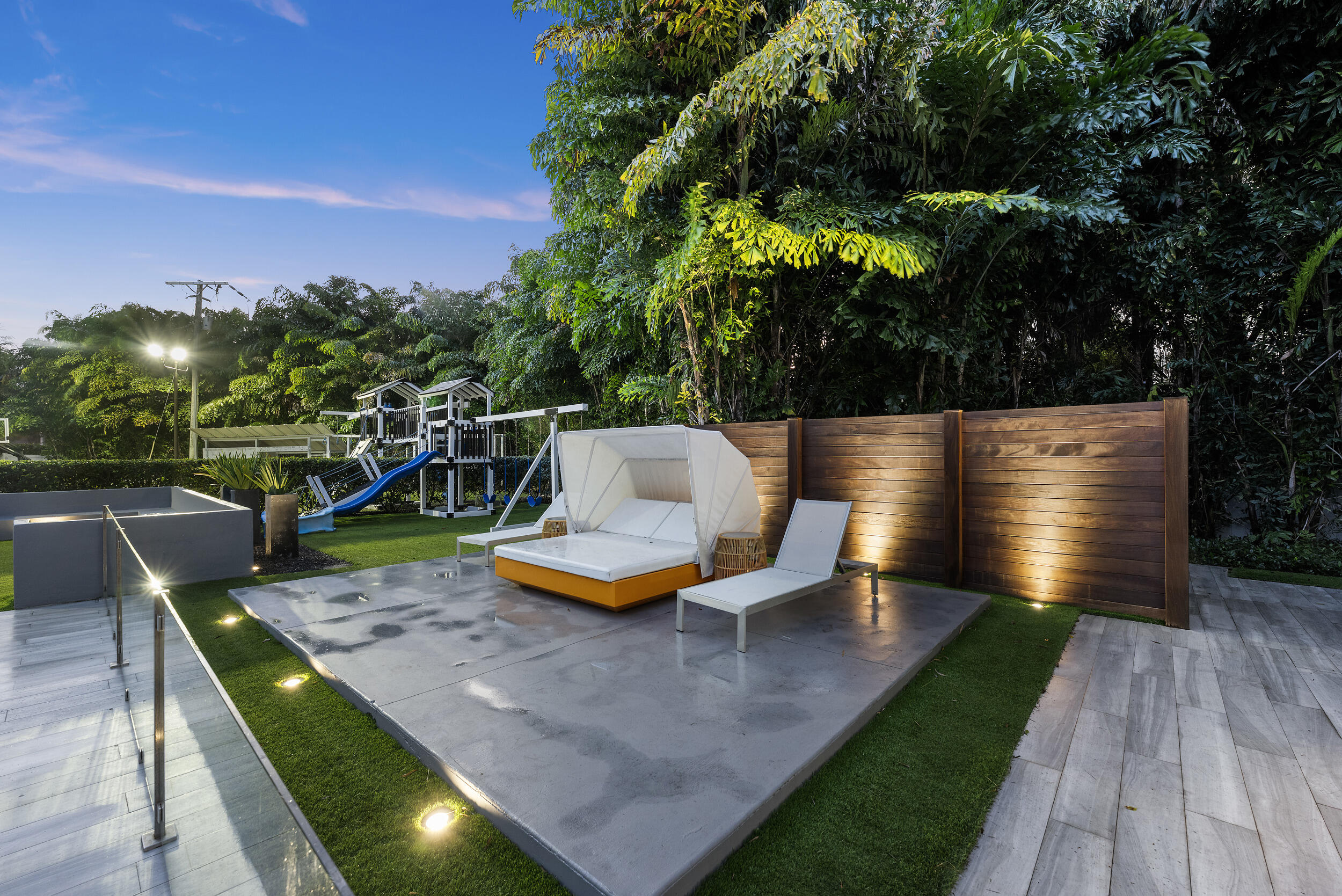 DEL MAR VILLAGE - Residential