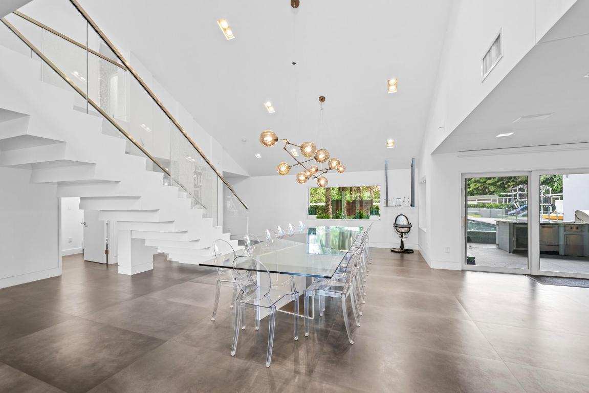 DEL MAR VILLAGE - Residential