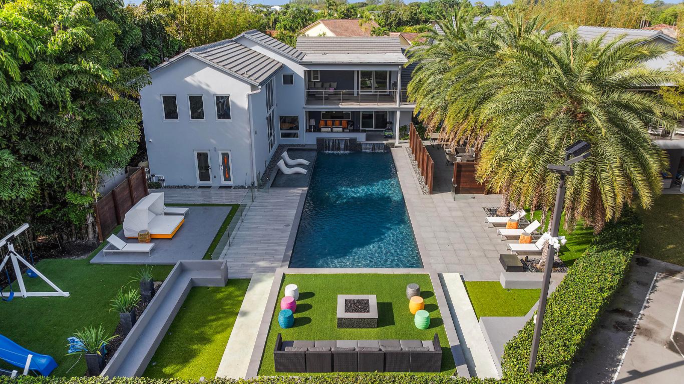 DEL MAR VILLAGE - Residential