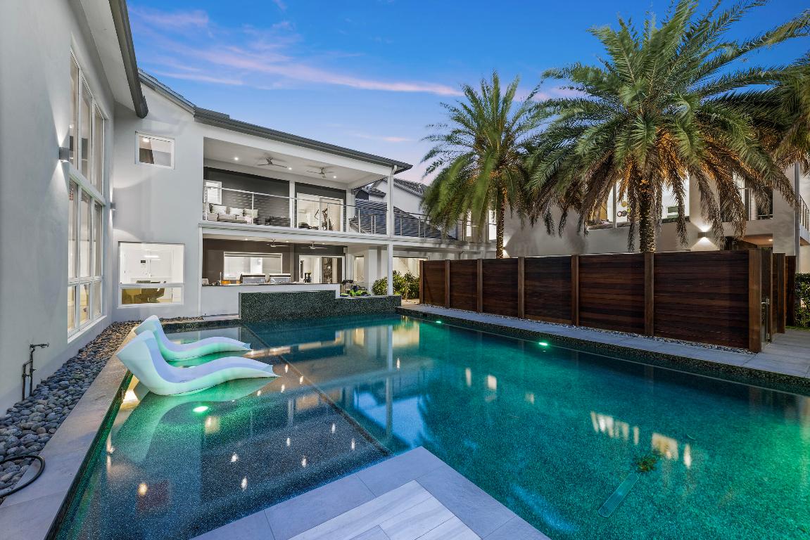 DEL MAR VILLAGE - Residential