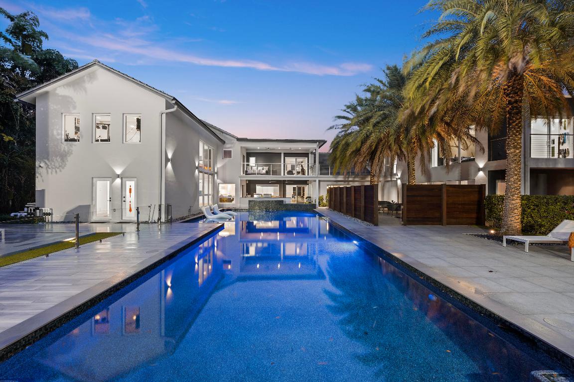 DEL MAR VILLAGE - Residential