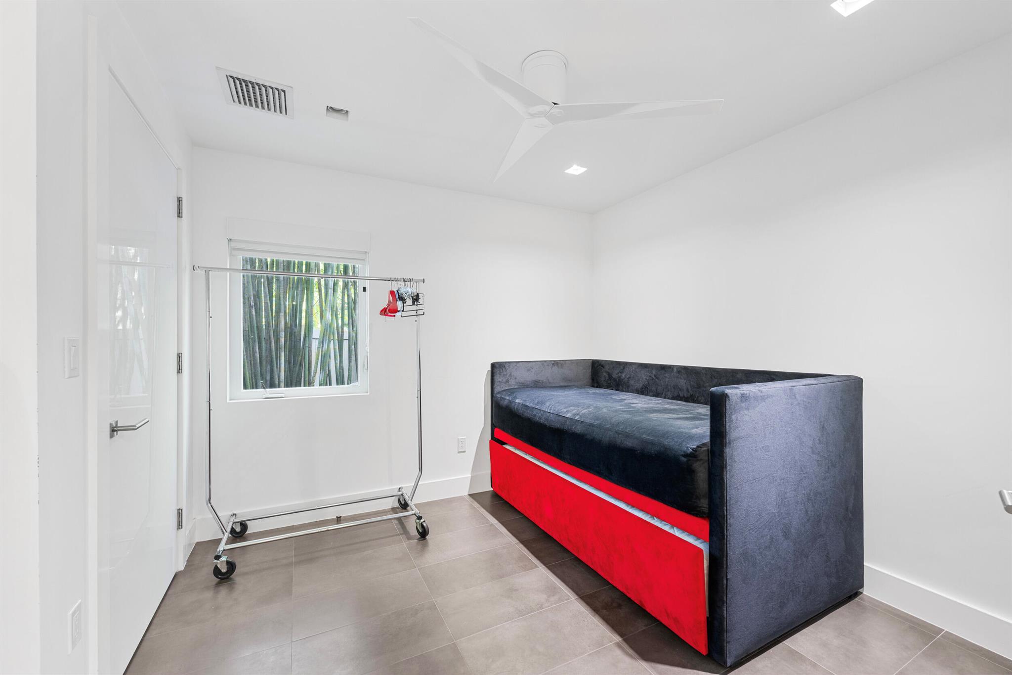 DEL MAR VILLAGE - Residential